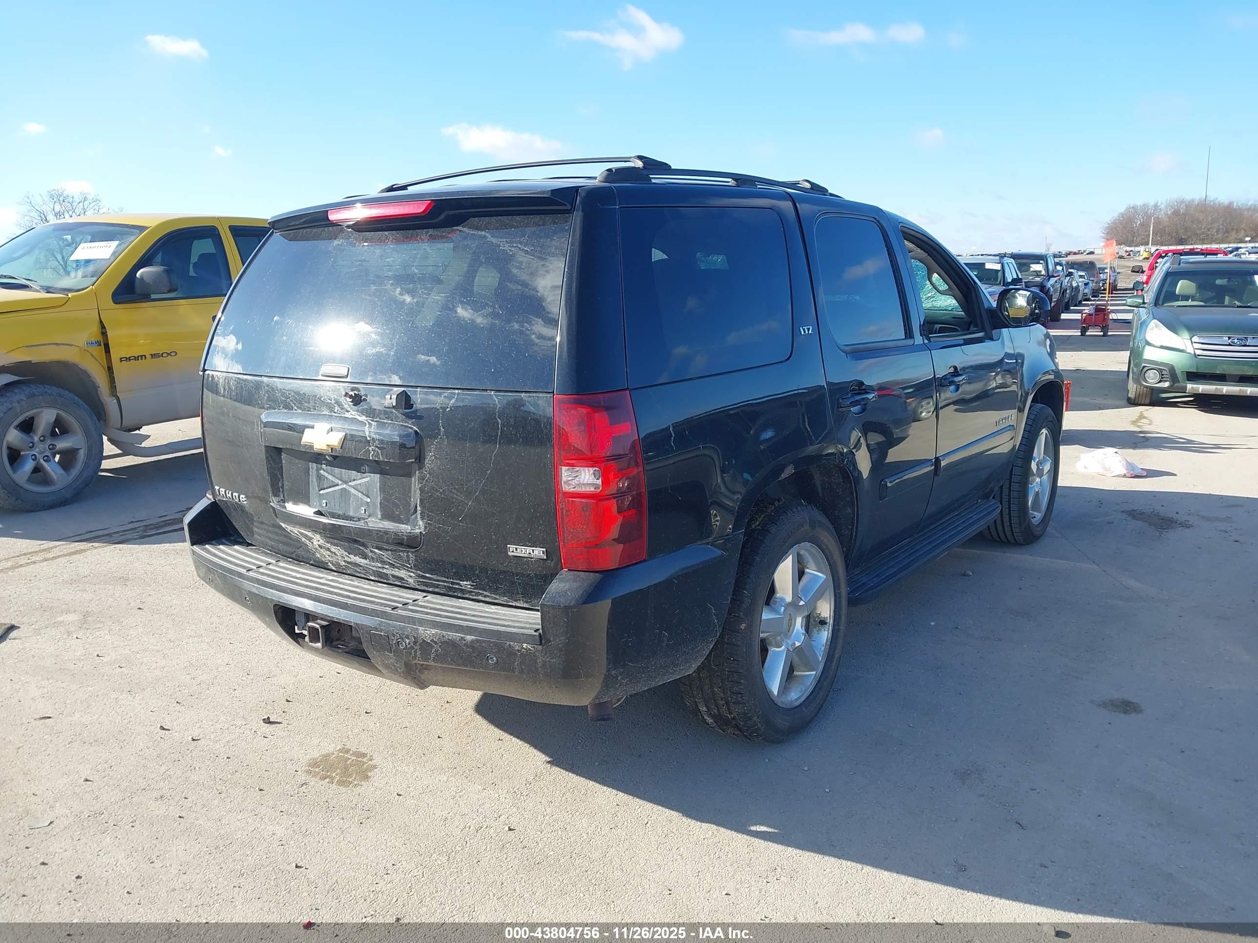 CHEVROLET TAHOE image 4