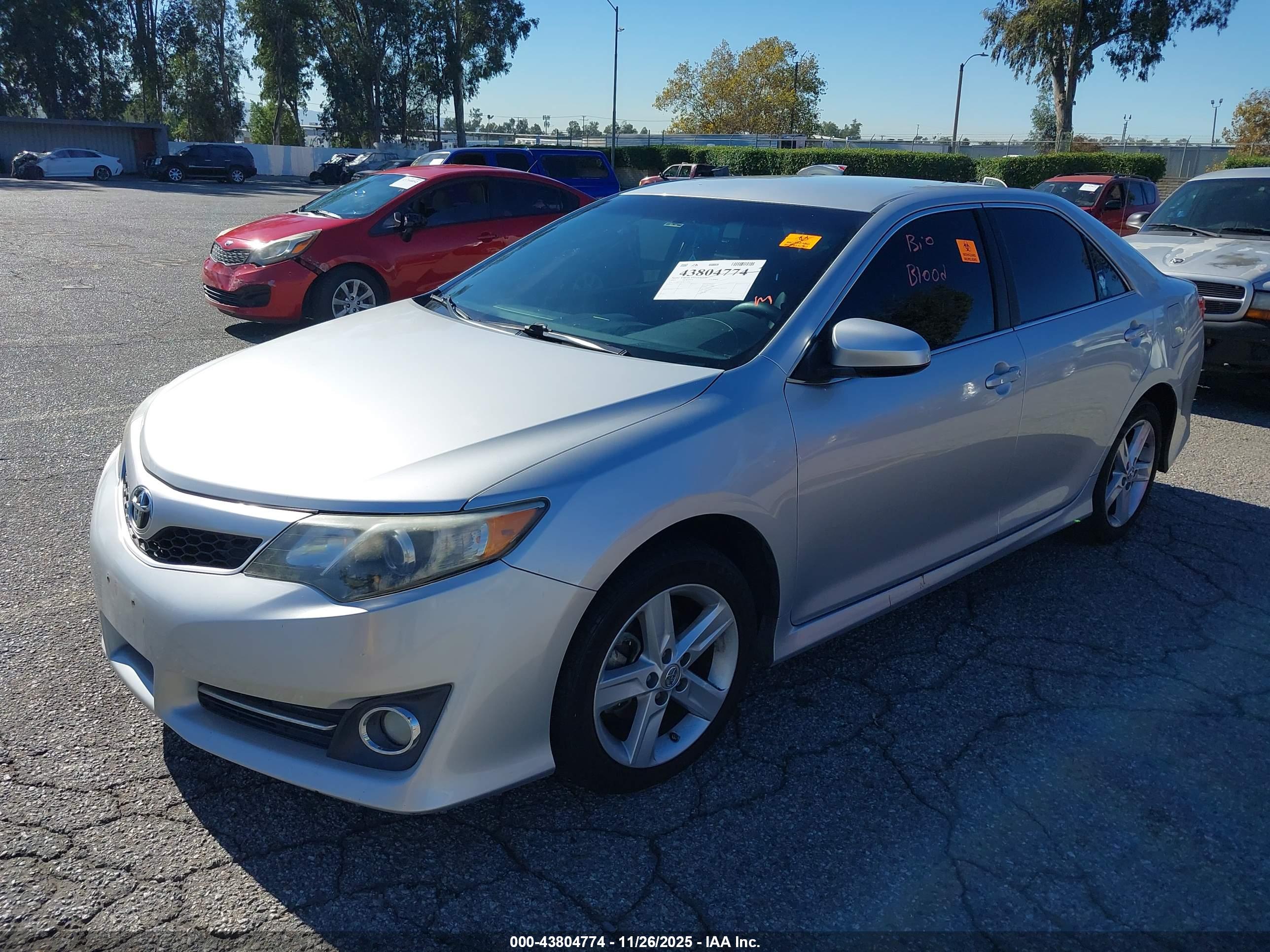 TOYOTA CAMRY image 2