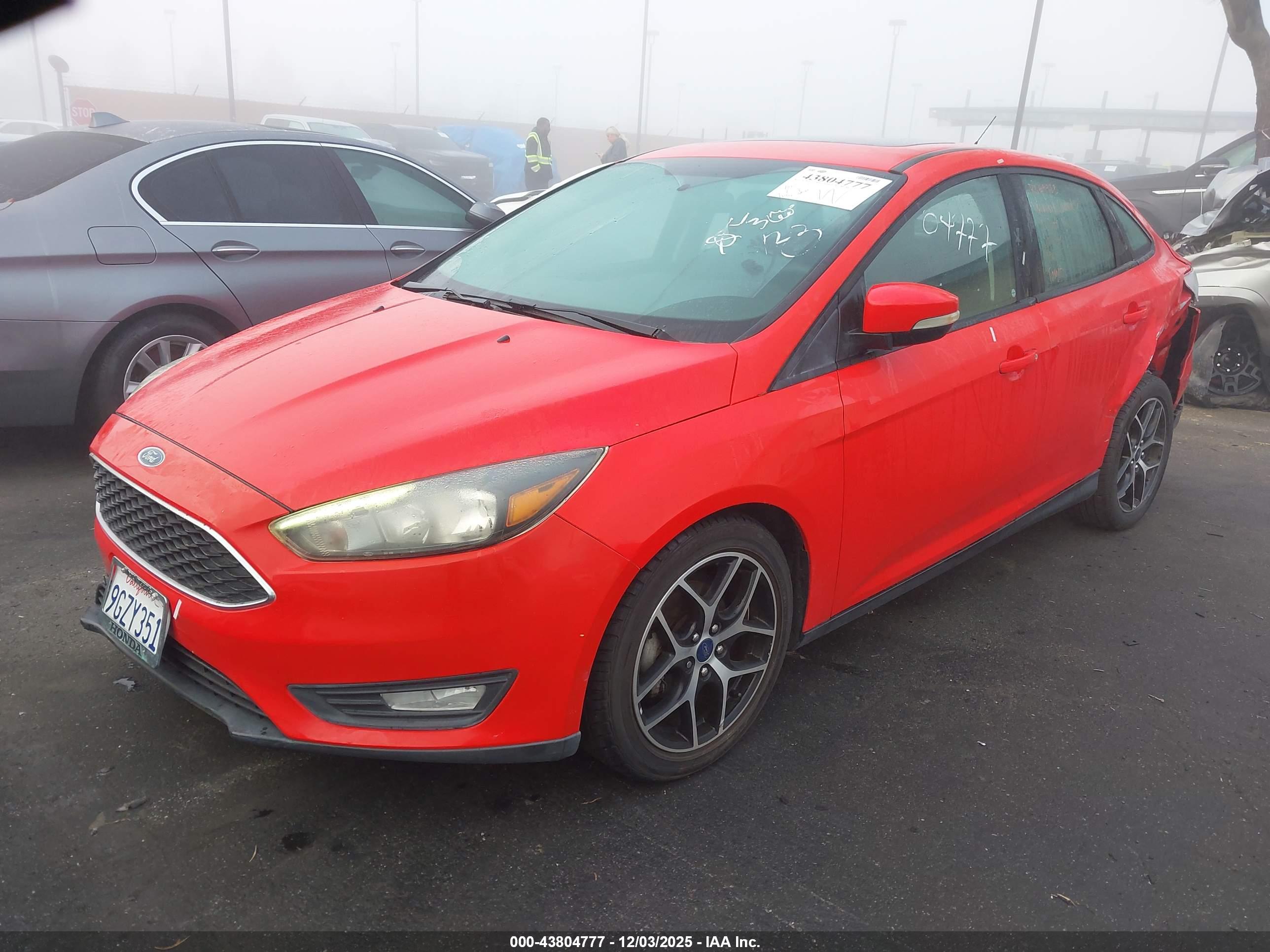 FORD FOCUS image 2