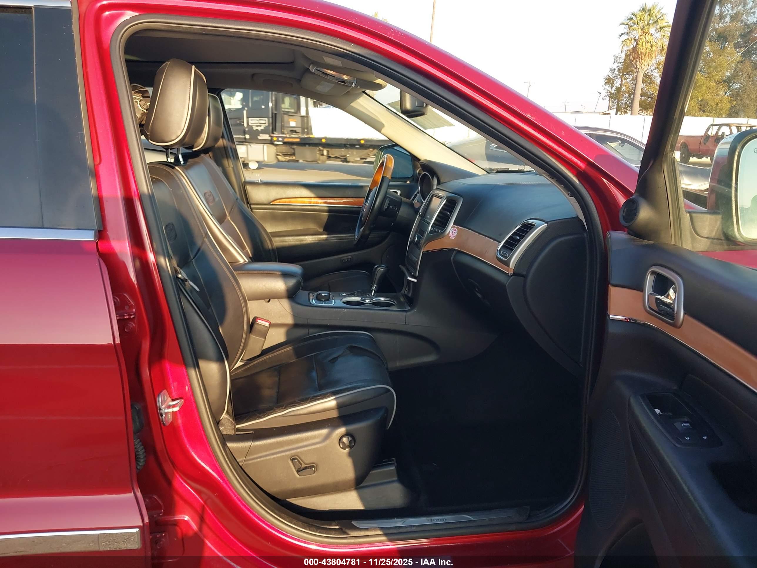 JEEP GRAND image 5