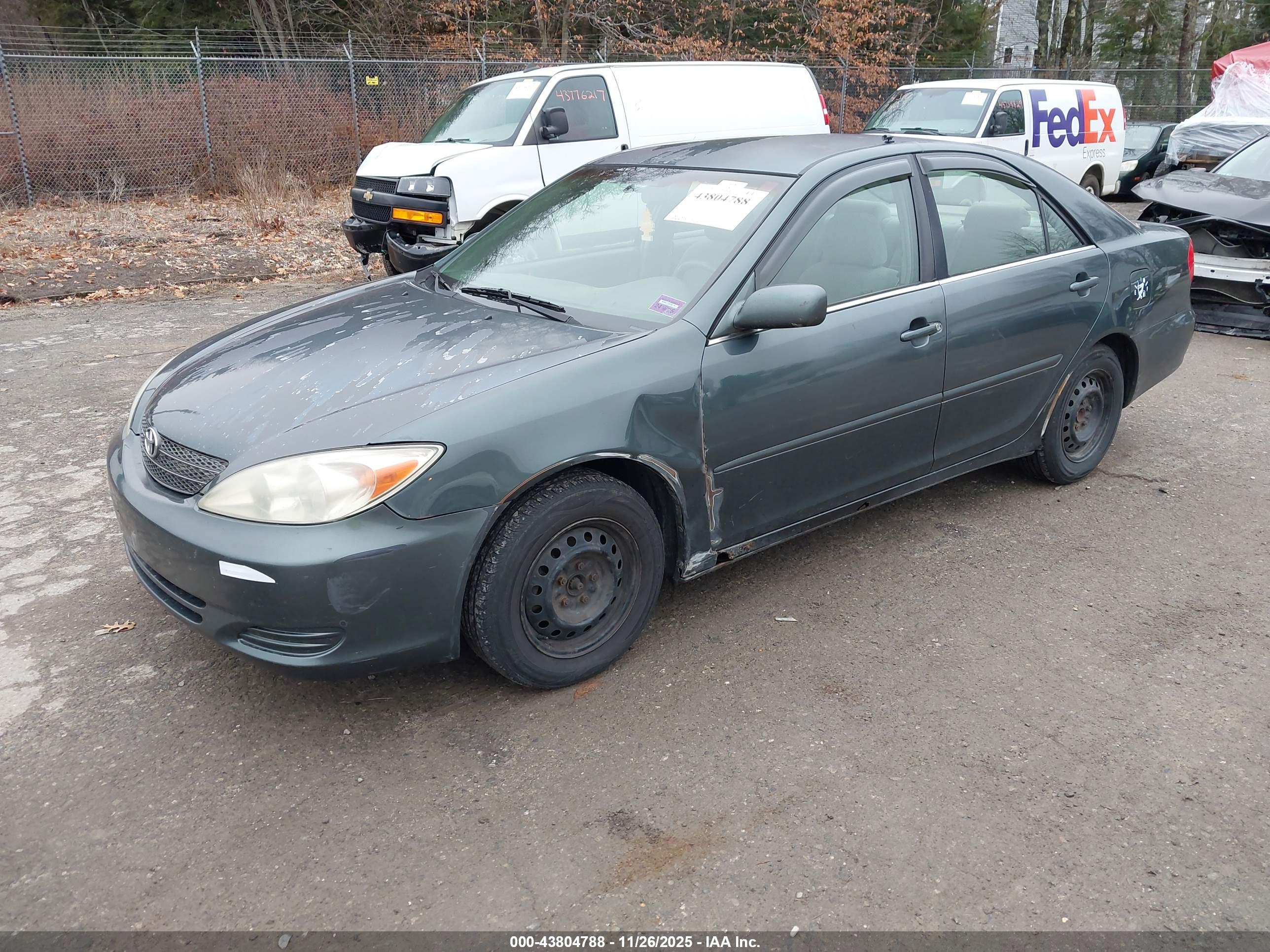 TOYOTA CAMRY image 2