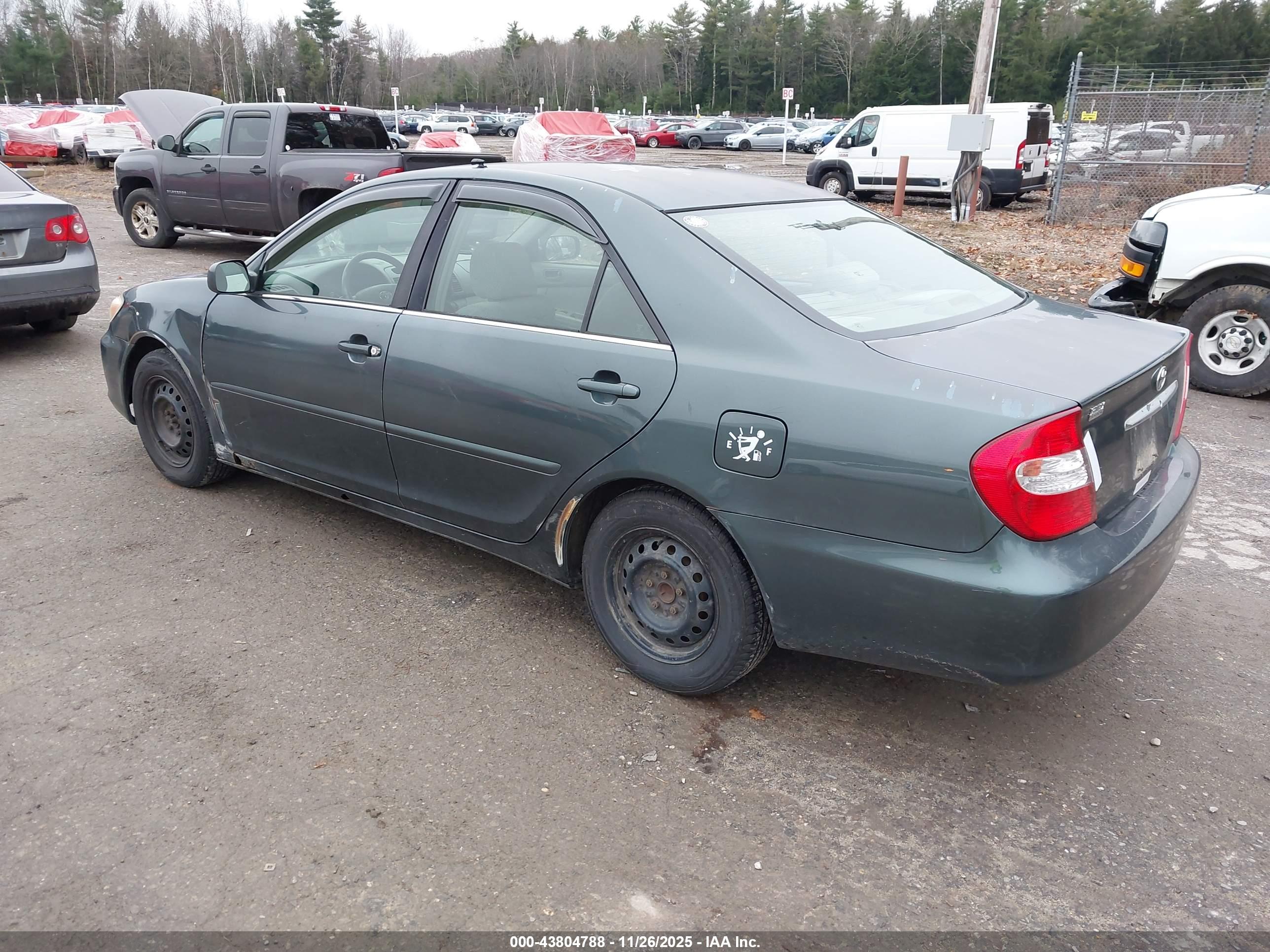 TOYOTA CAMRY image 3