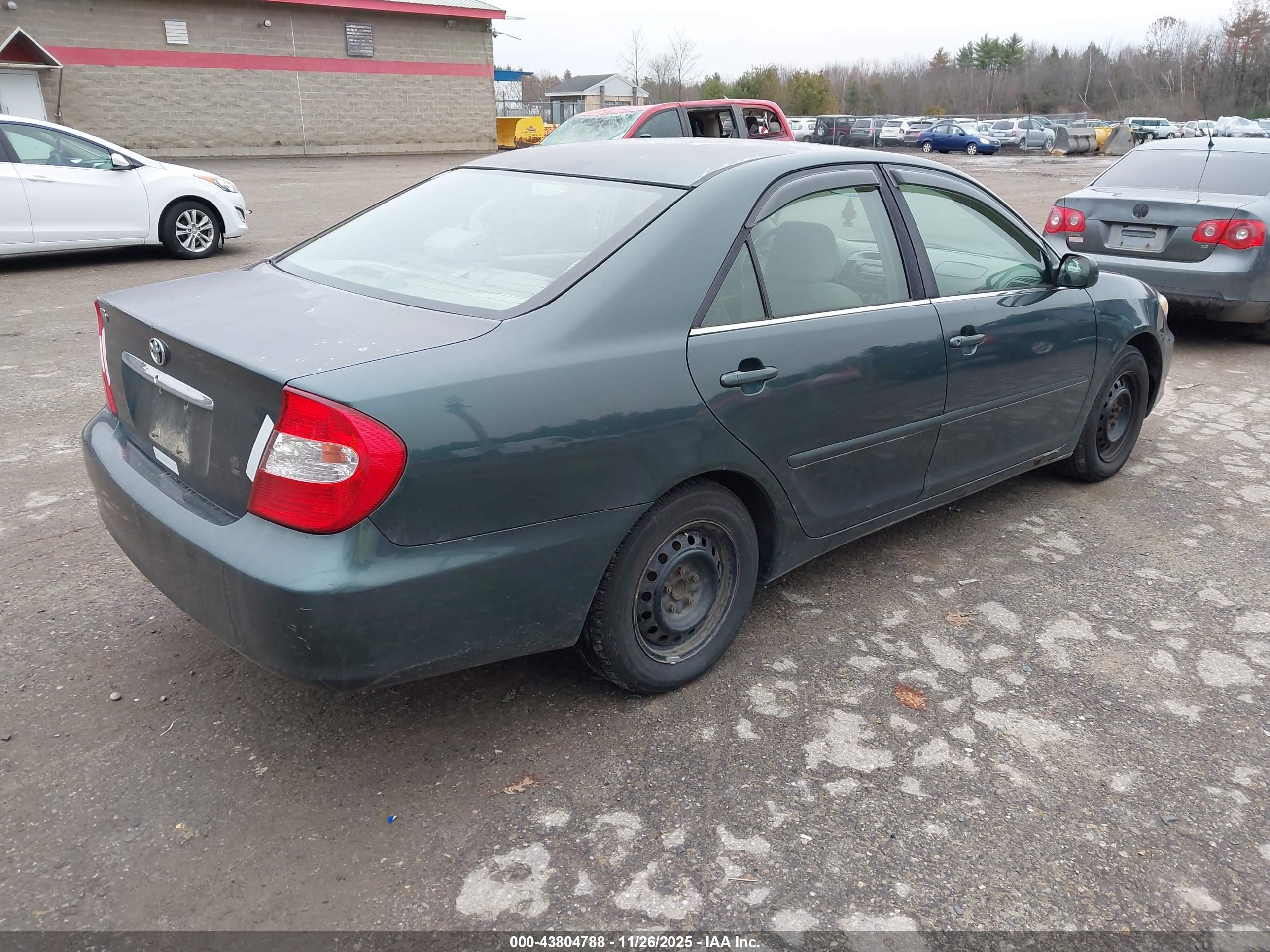 TOYOTA CAMRY image 4