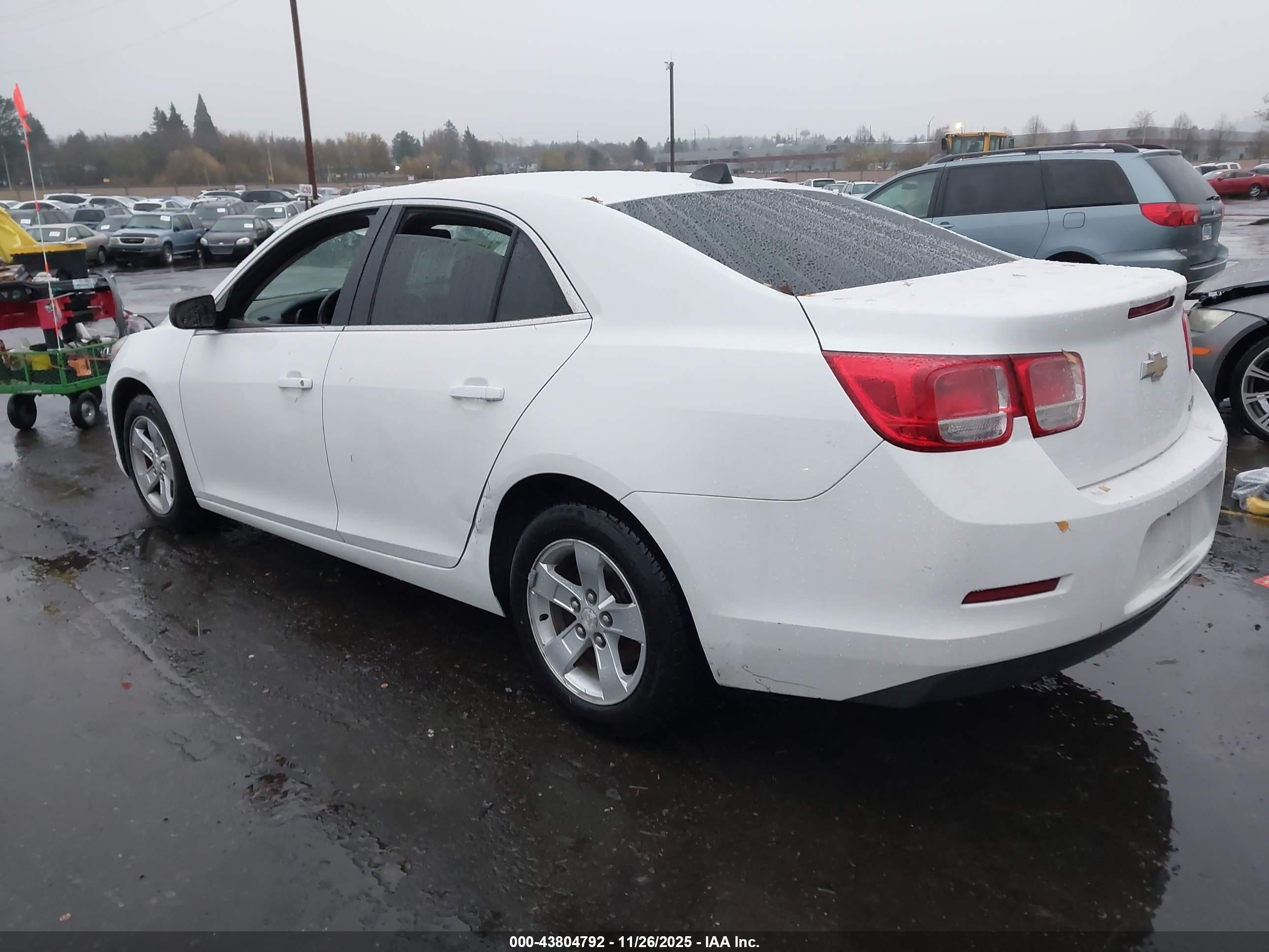 CHEVROLET MALIBU image 3