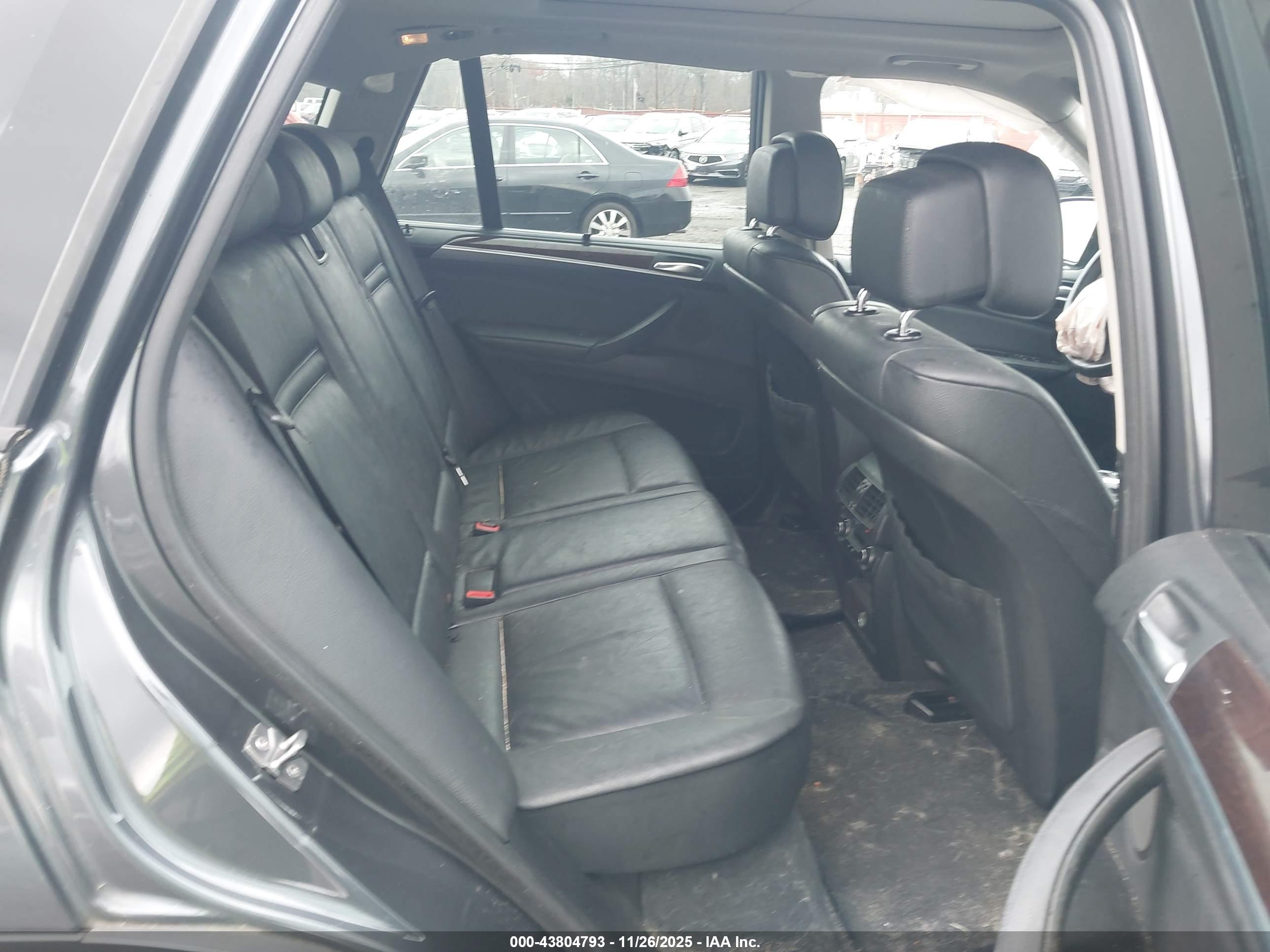 BMW X5 image 8
