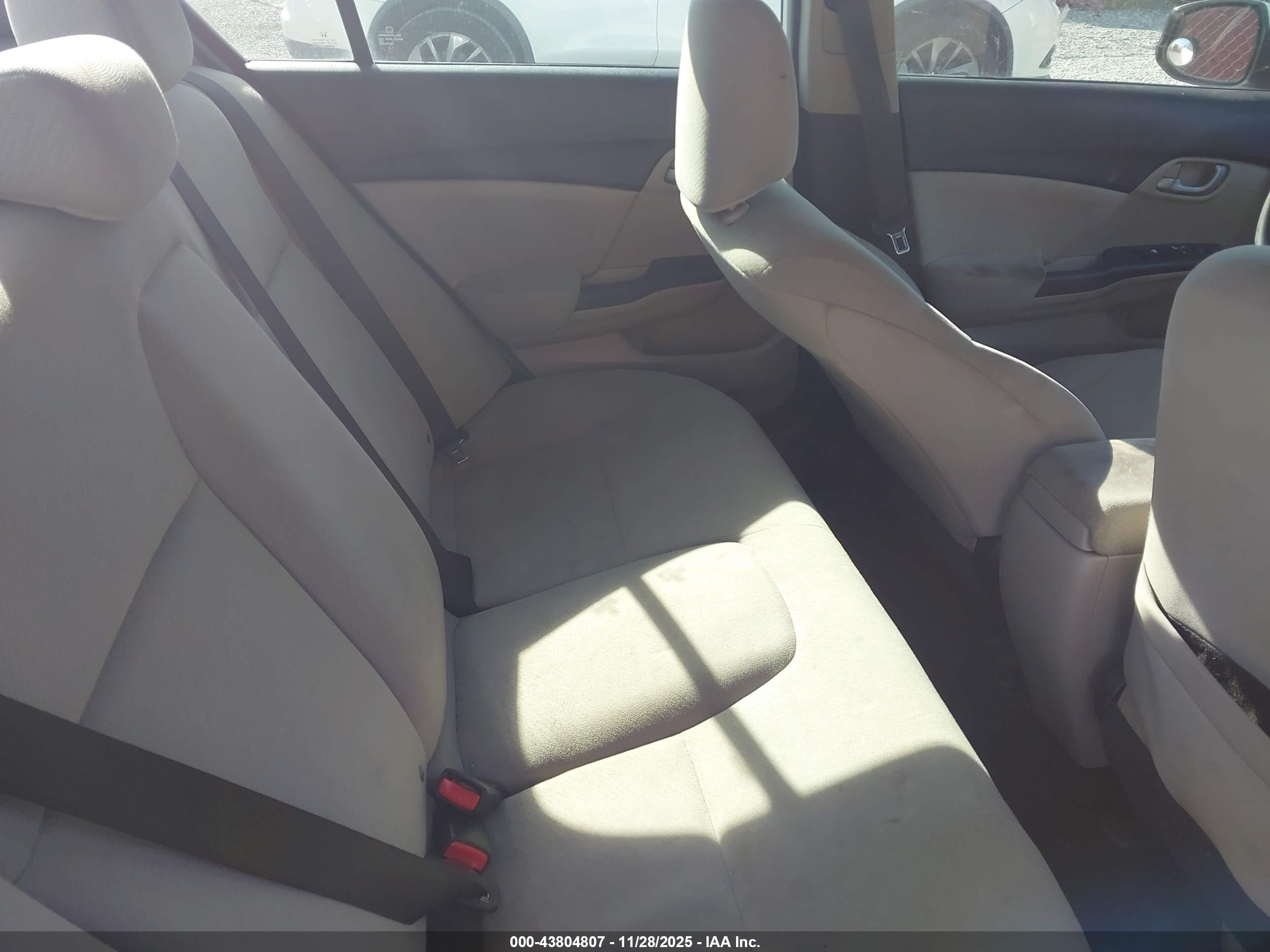 HONDA CIVIC image 8