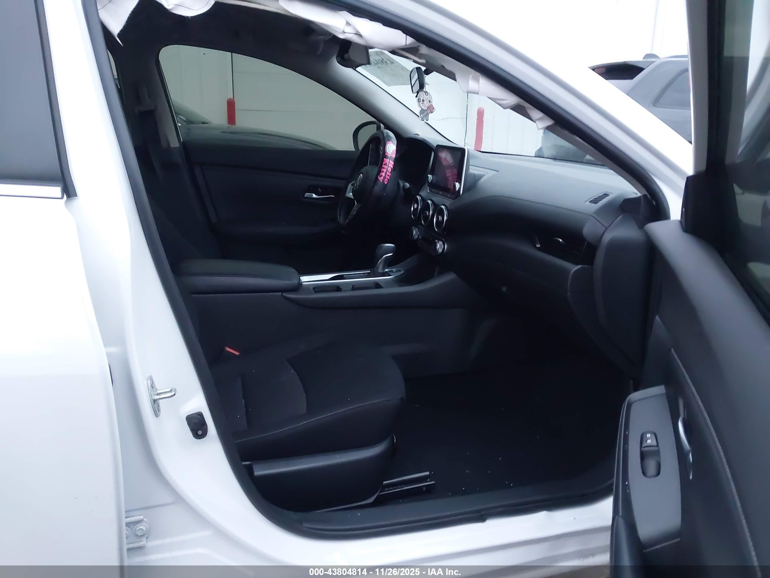 NISSAN SENTRA image 5