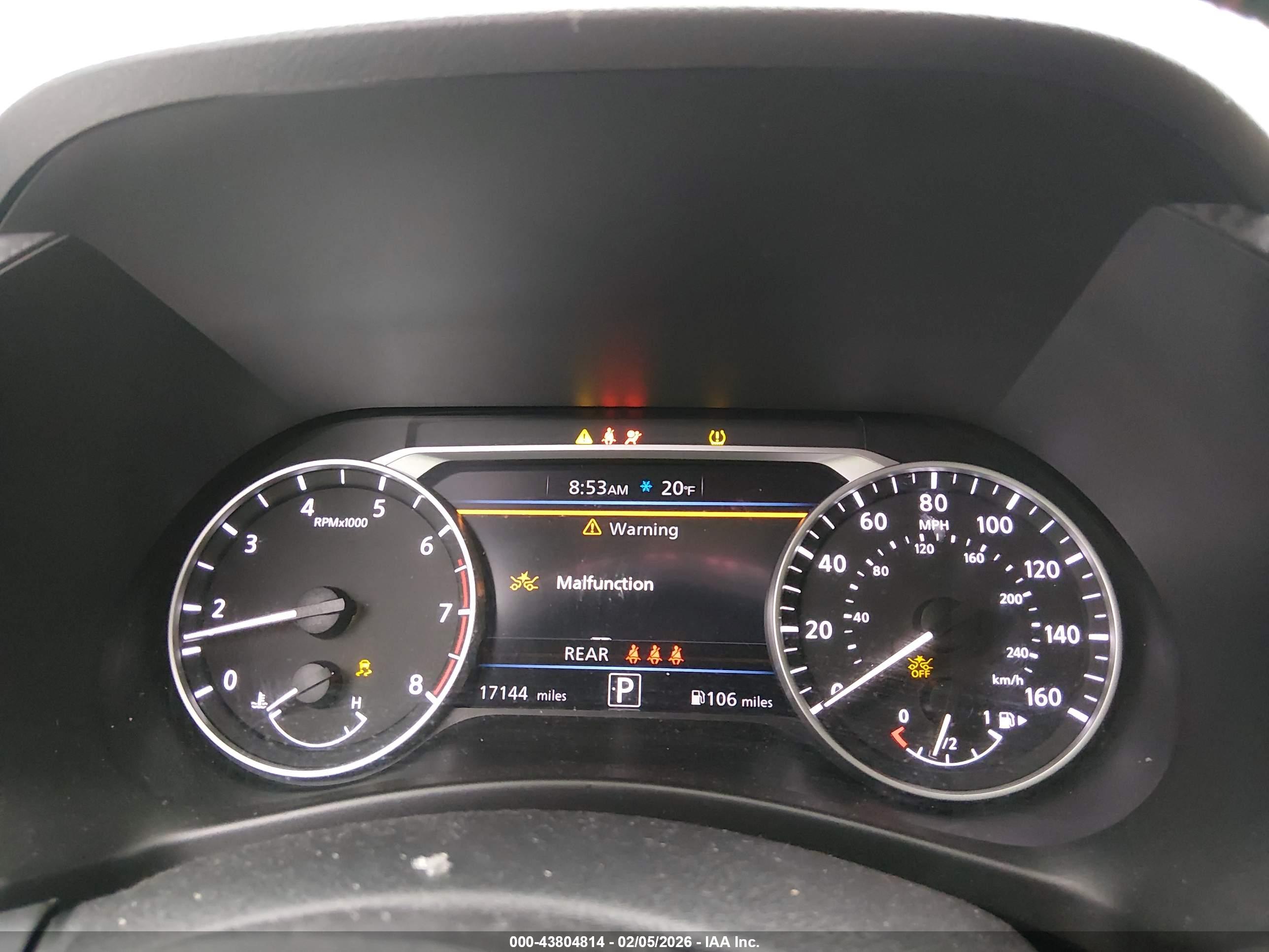 NISSAN SENTRA image 7