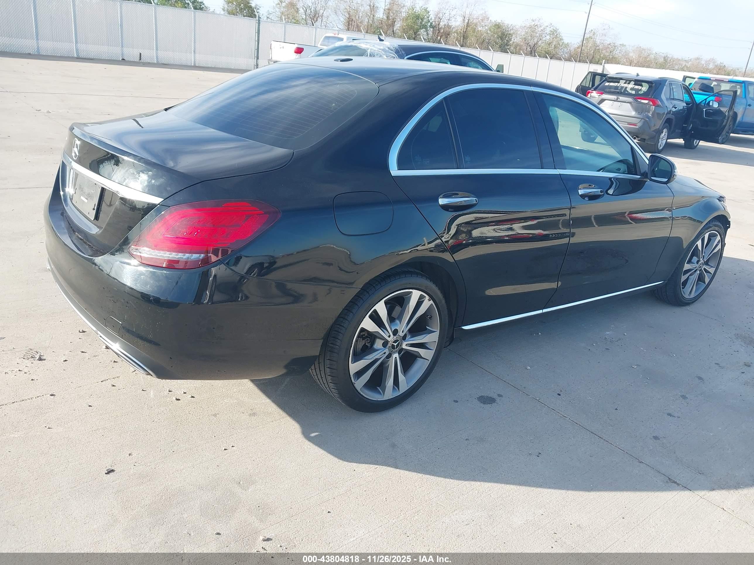MERCEDES-BENZ C image 4