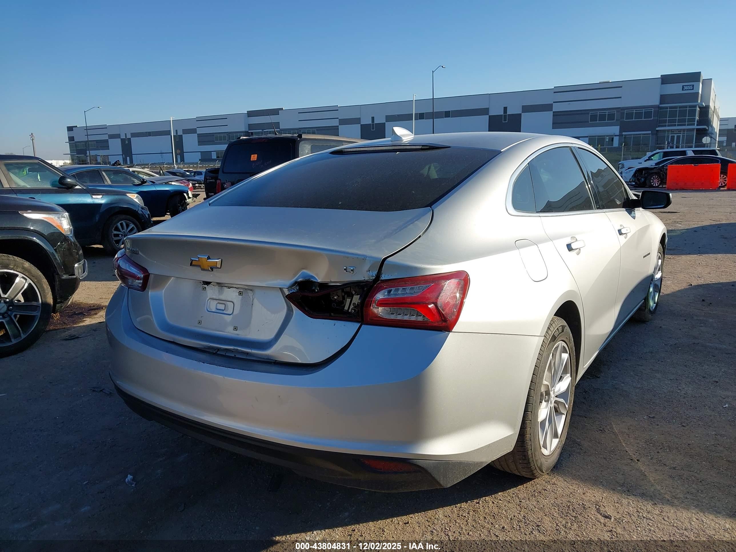 CHEVROLET MALIBU image 4