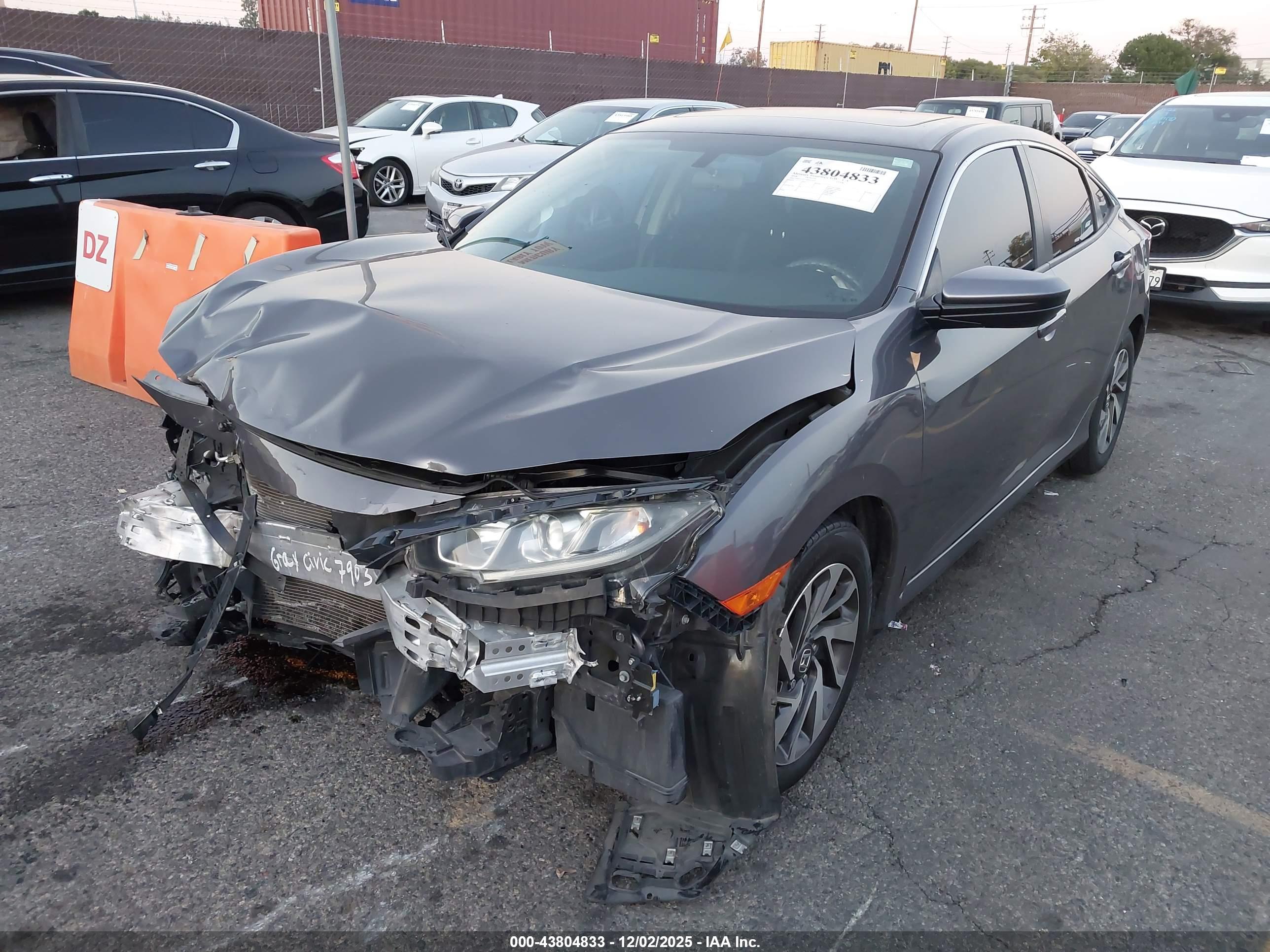 HONDA CIVIC image 6