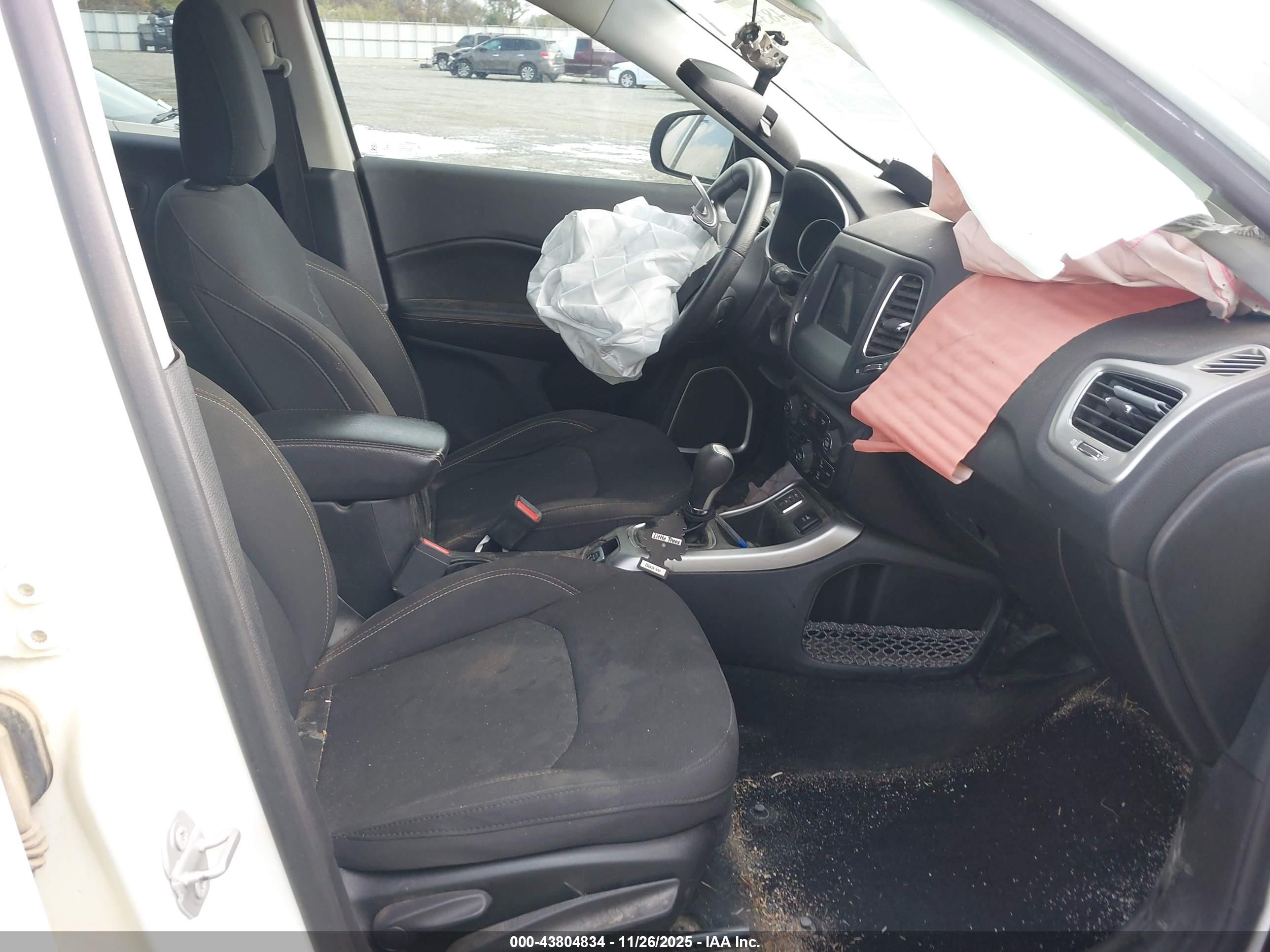 JEEP COMPASS image 5