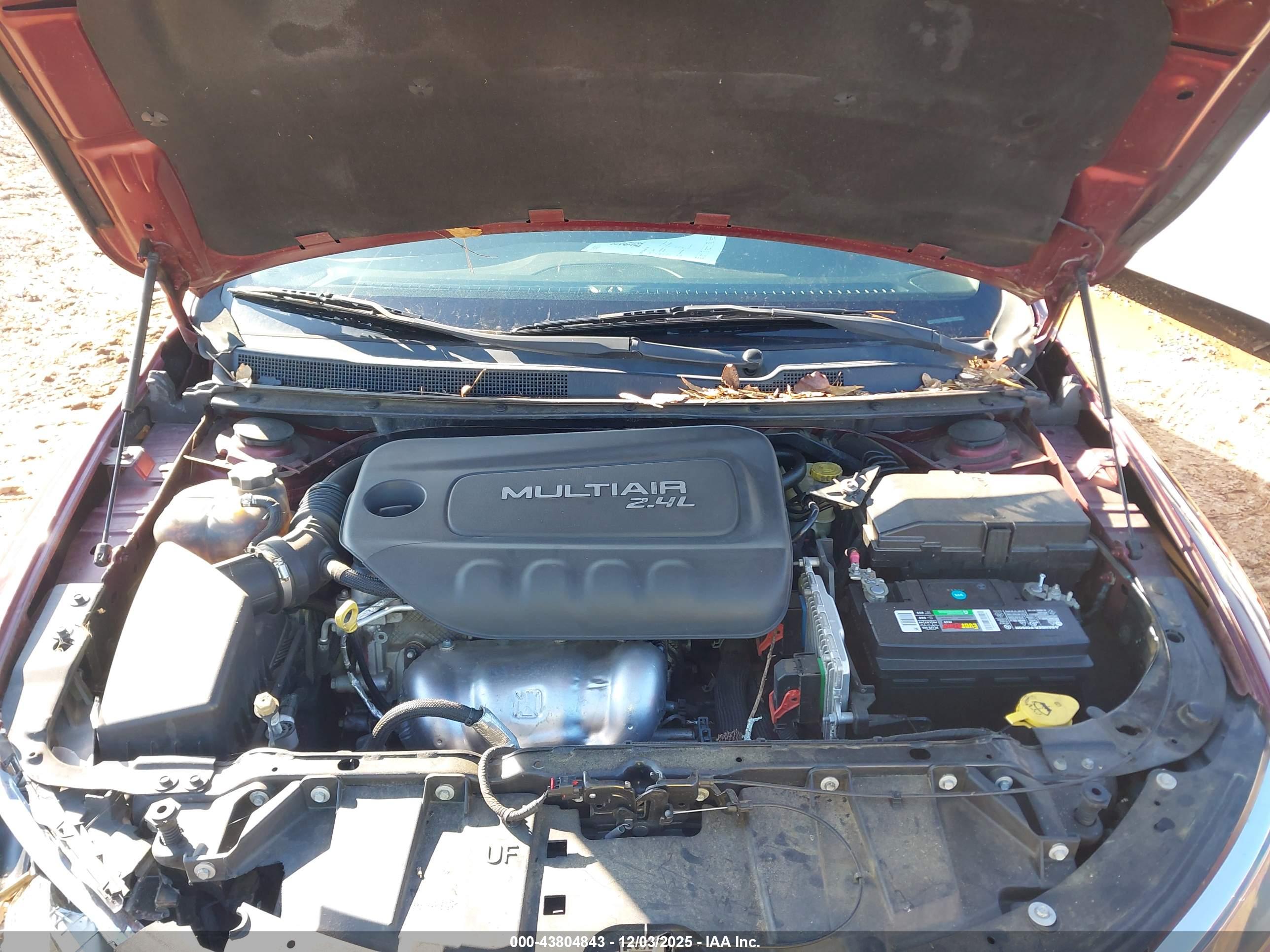 CHRYSLER 200 image 10