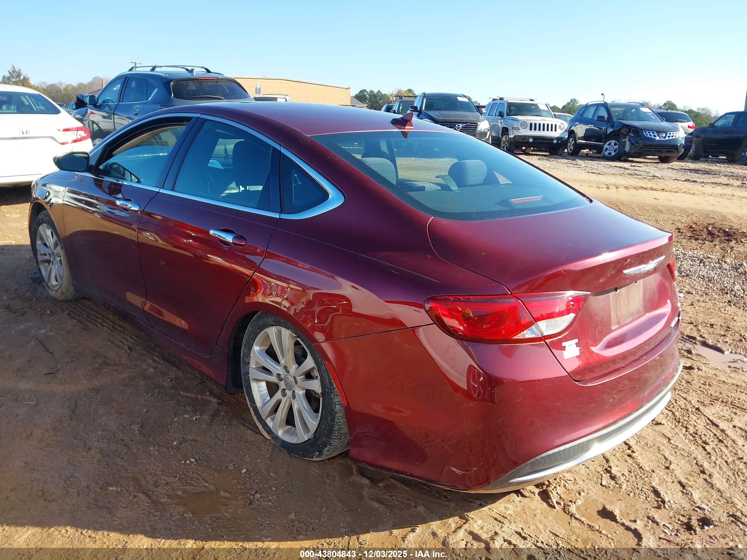 CHRYSLER 200 image 3