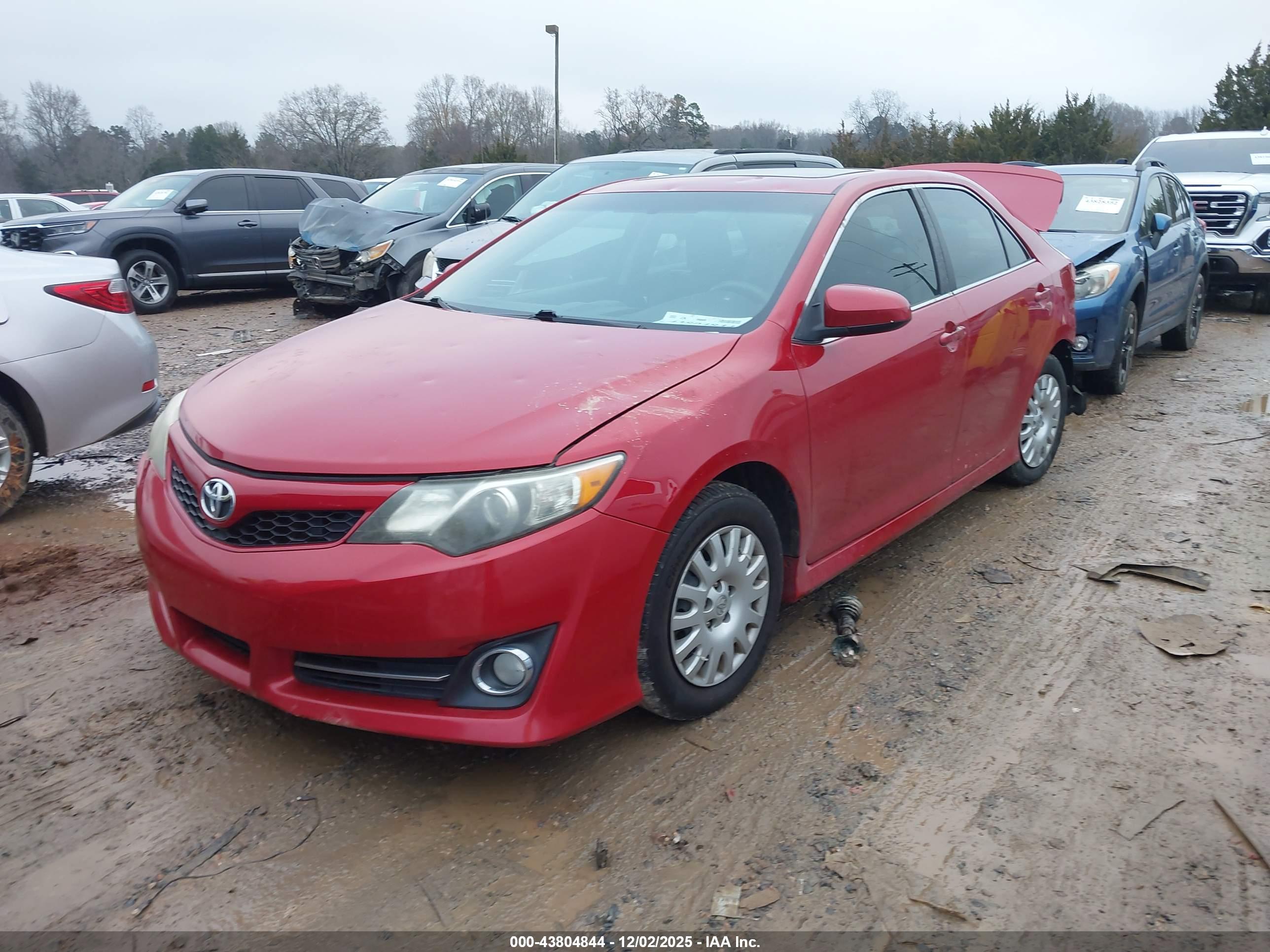 TOYOTA CAMRY image 2