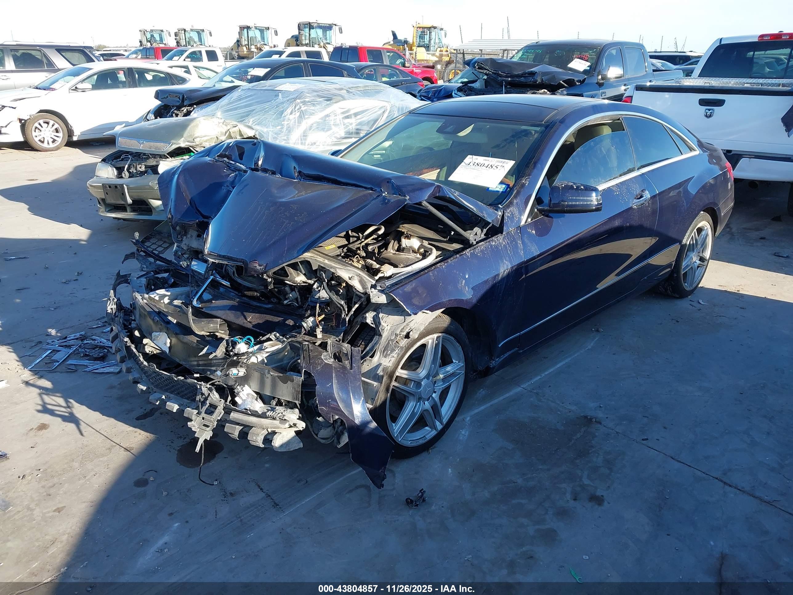 MERCEDES-BENZ E image 2