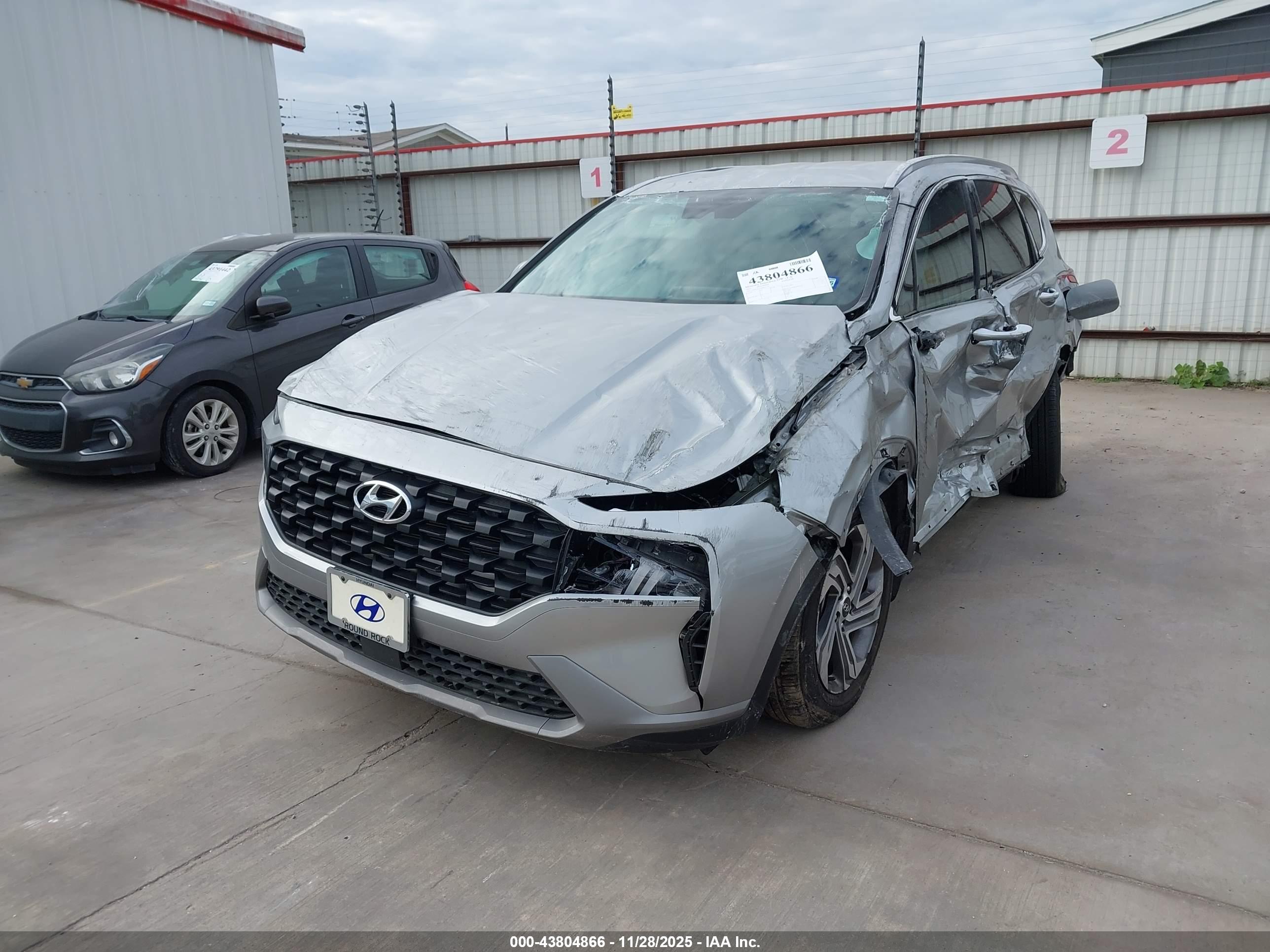 HYUNDAI SANTA image 2