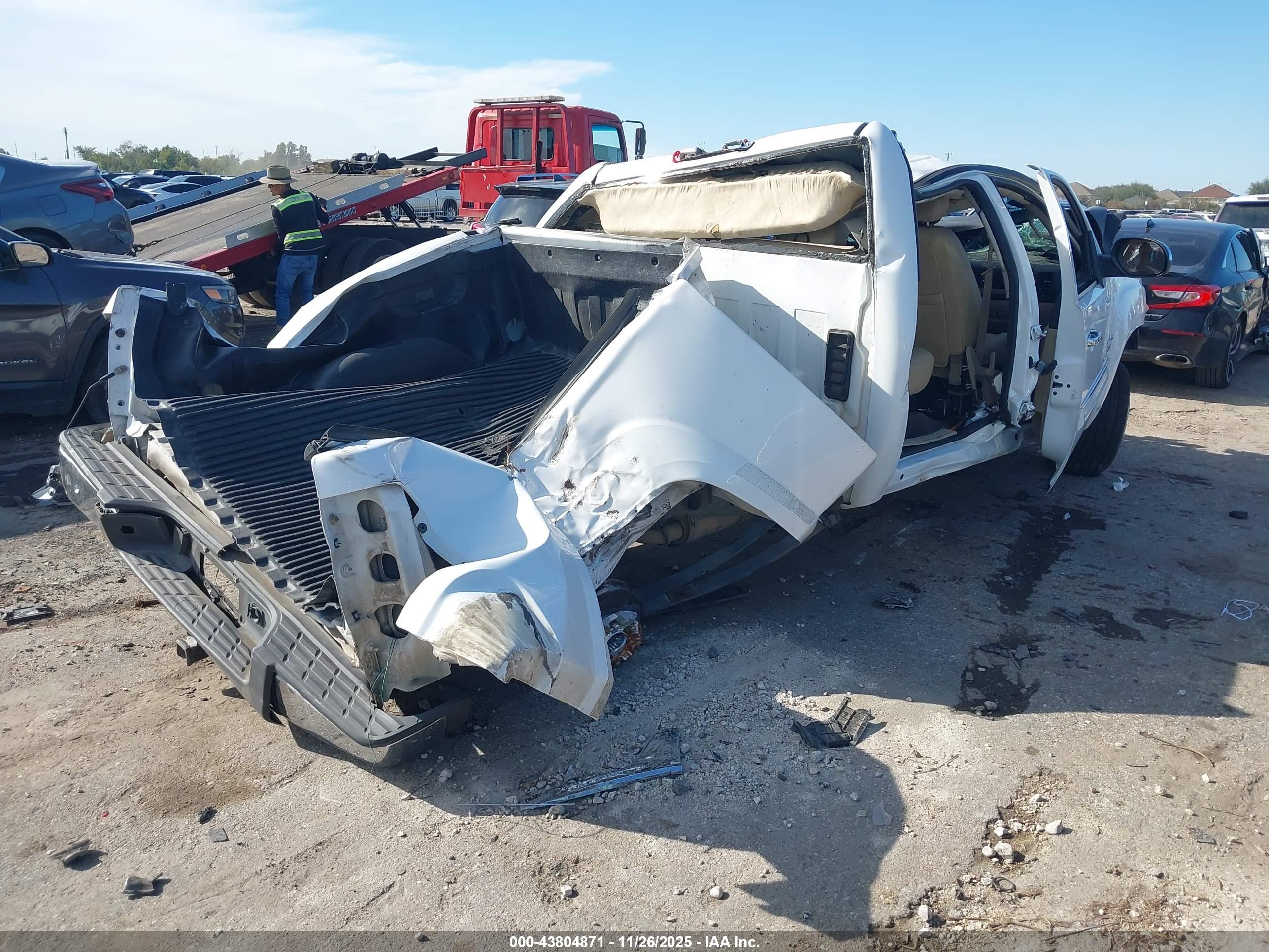 GMC SIERRA image 4