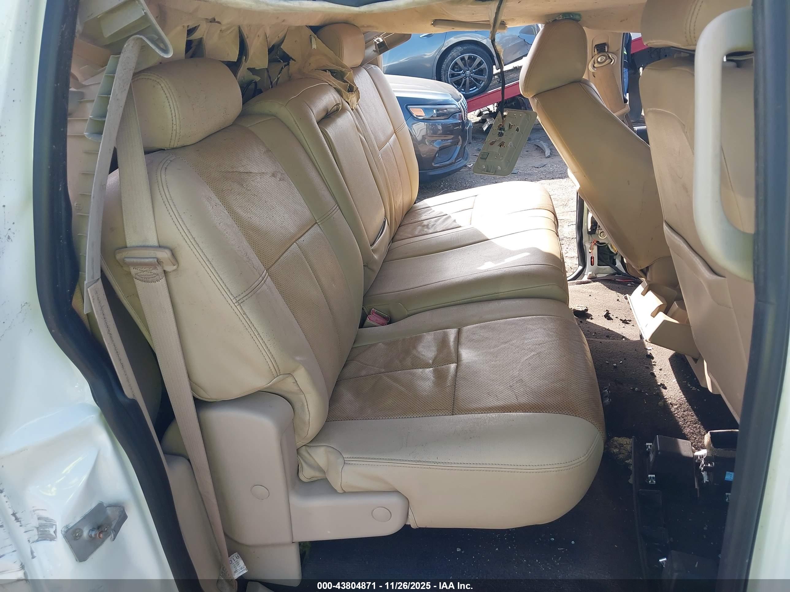 GMC SIERRA image 8