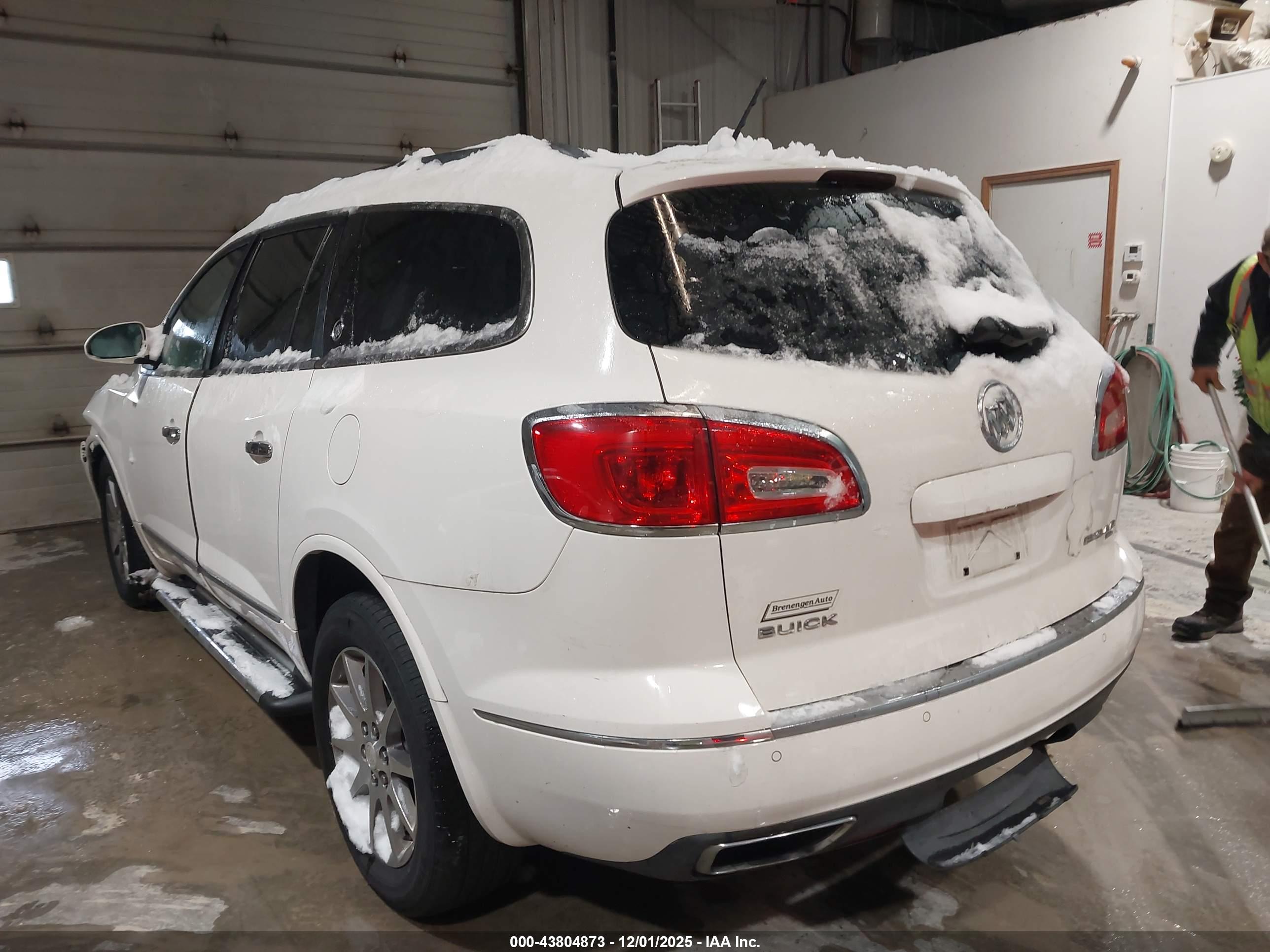 BUICK ENCLAVE image 3