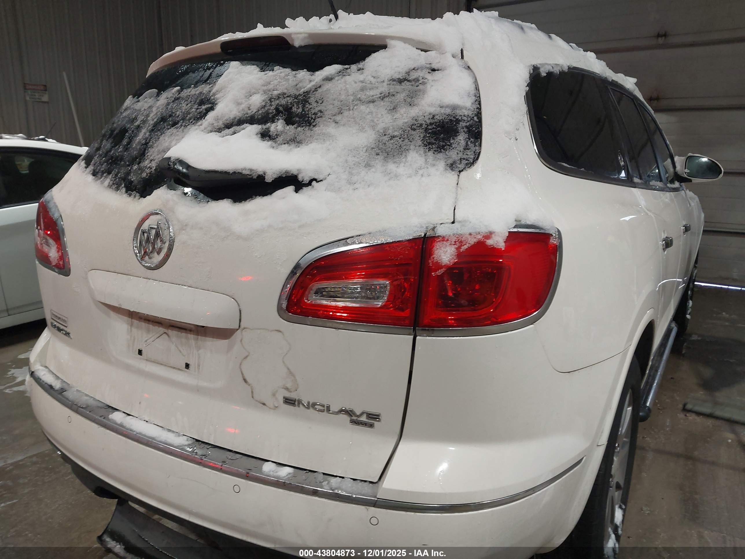 BUICK ENCLAVE image 4