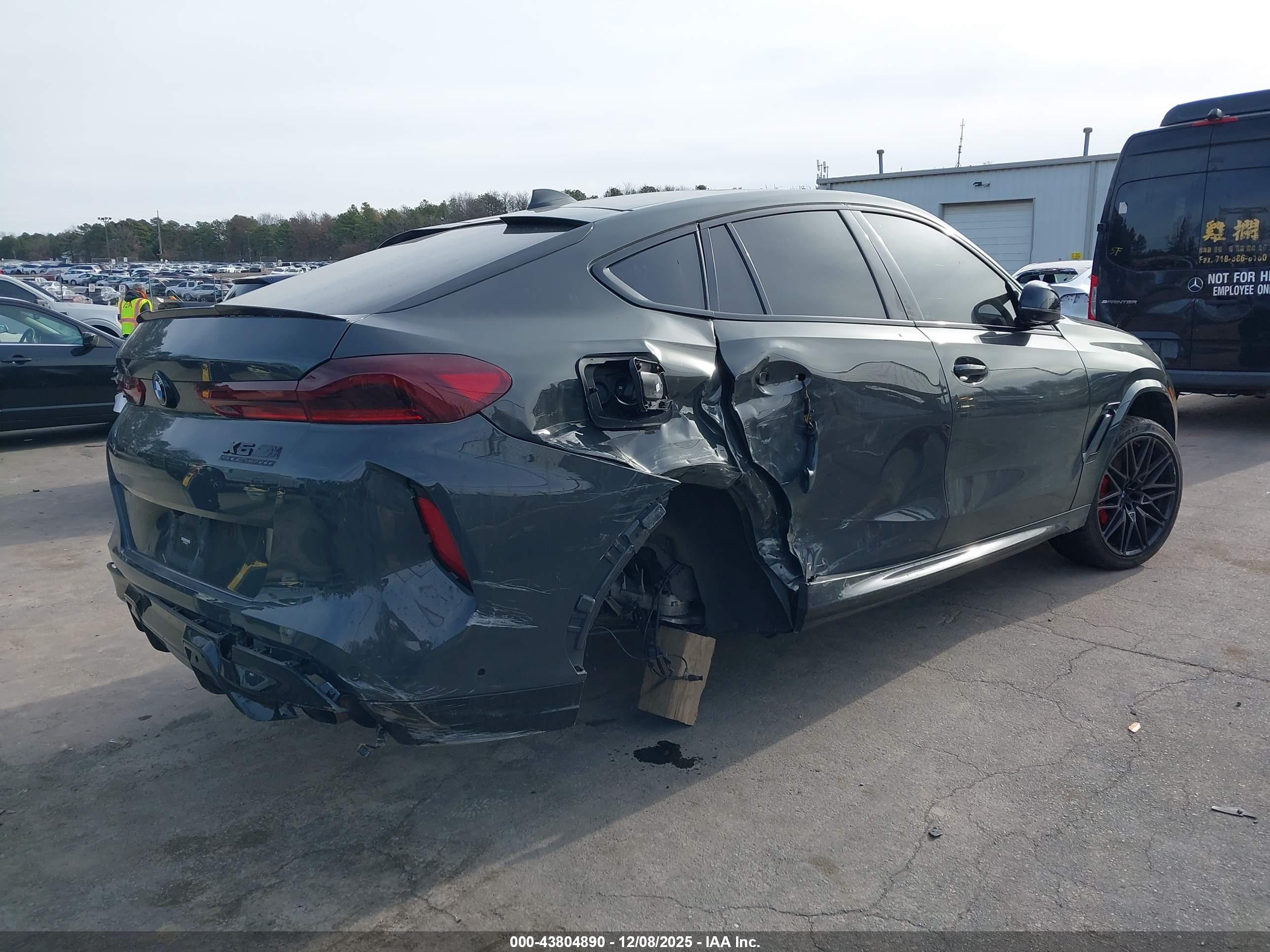 BMW X6 image 4