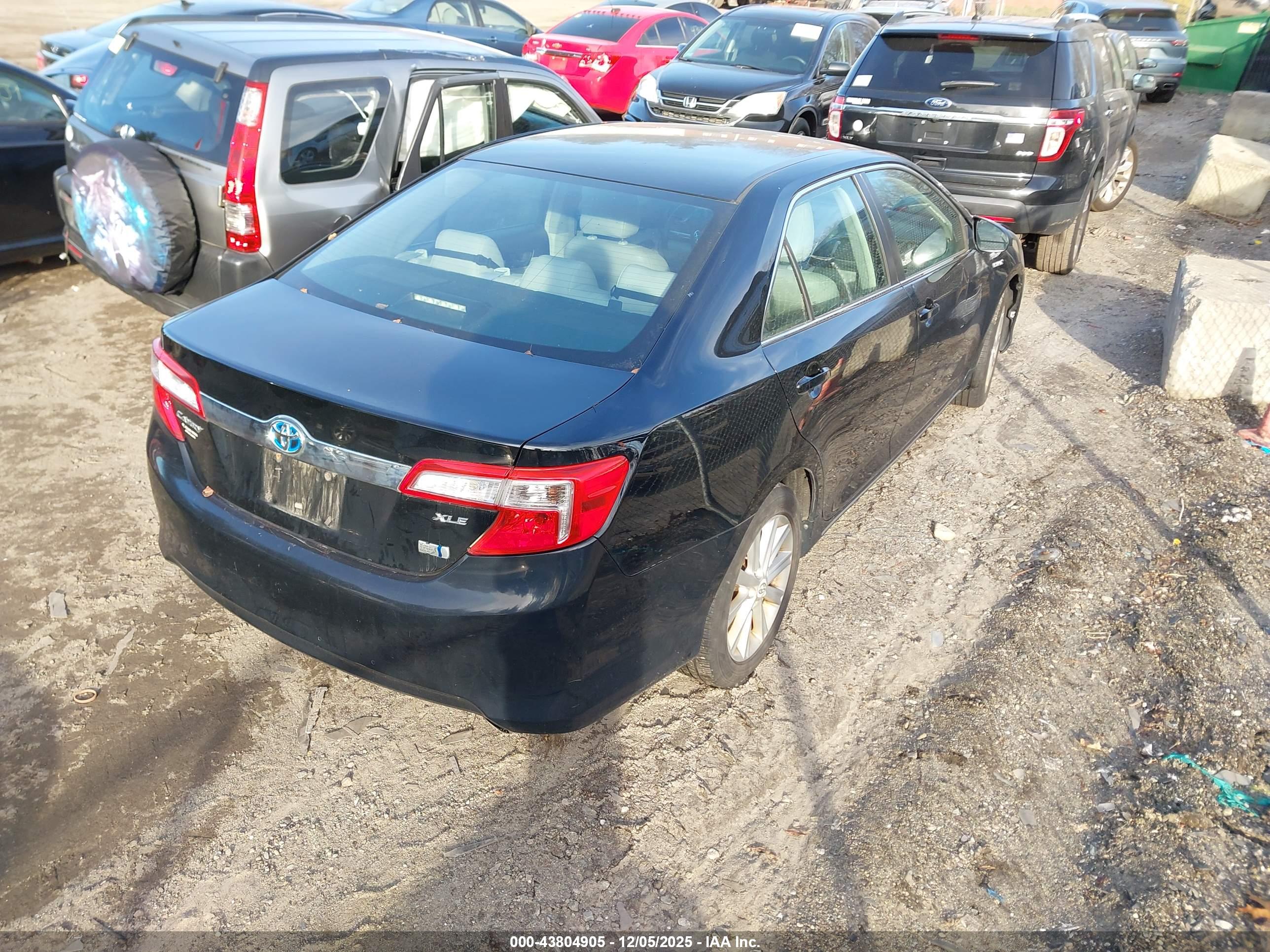 TOYOTA CAMRY image 4