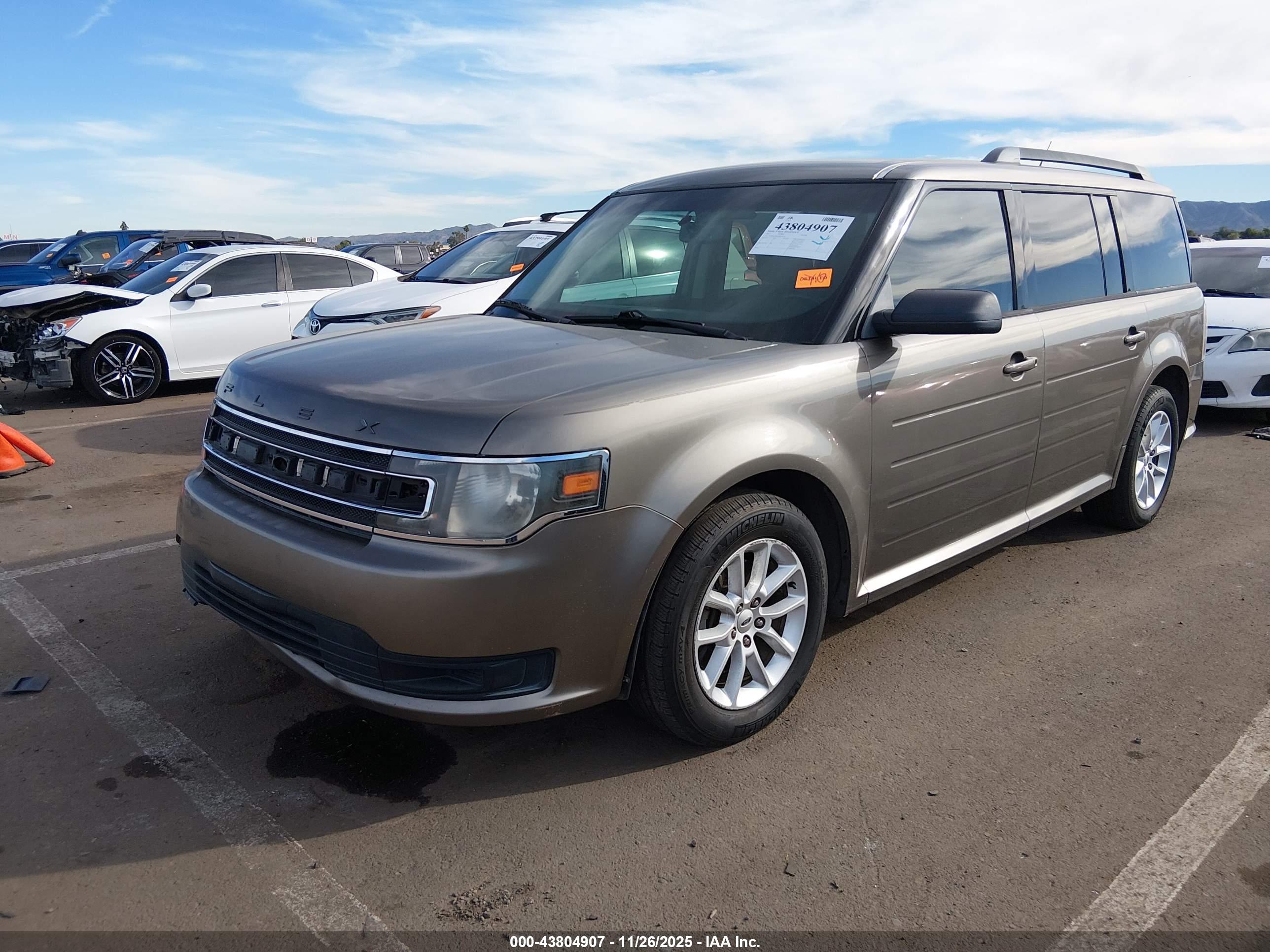 FORD FLEX image 2