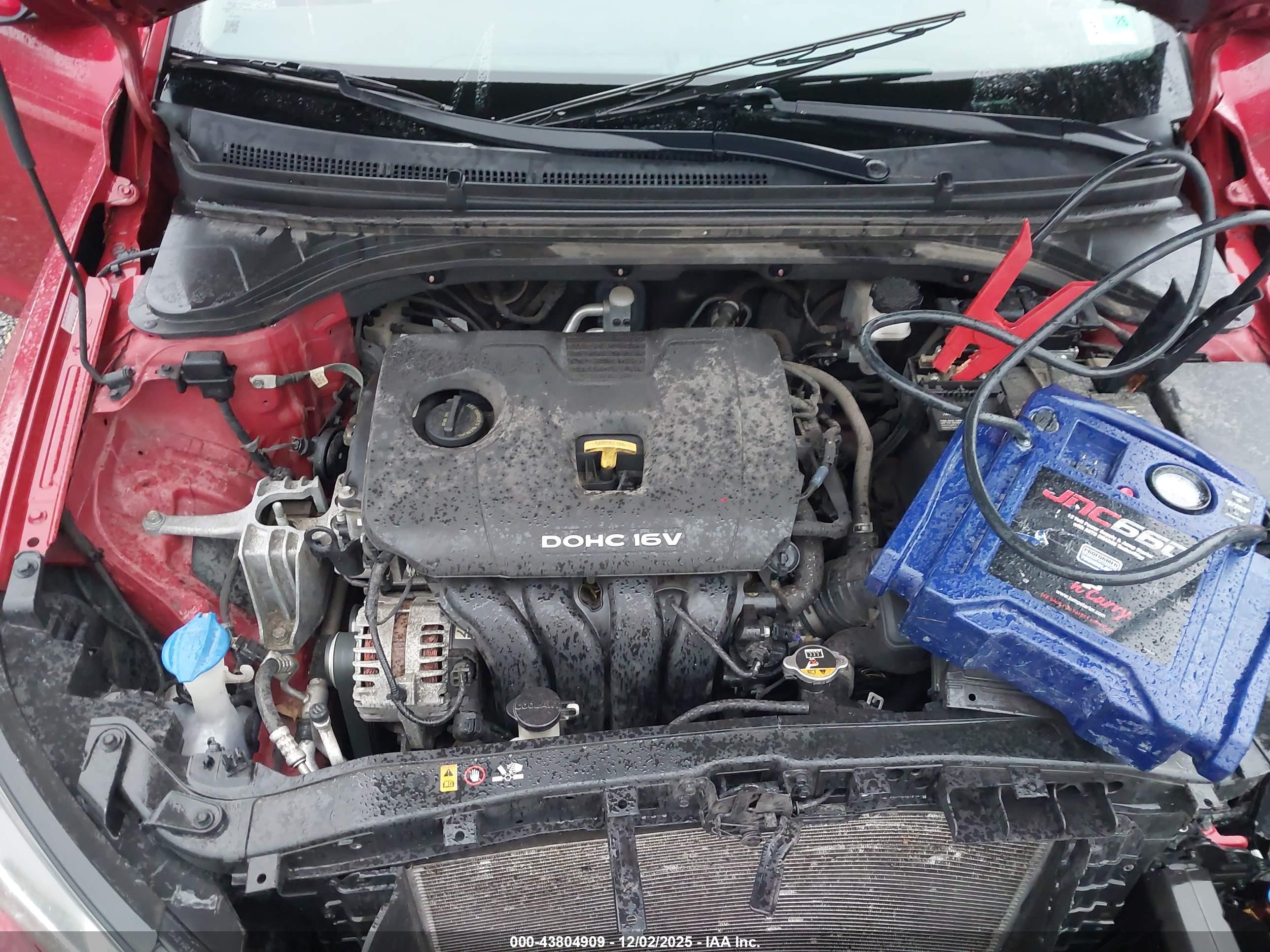 HYUNDAI ELANTRA image 10