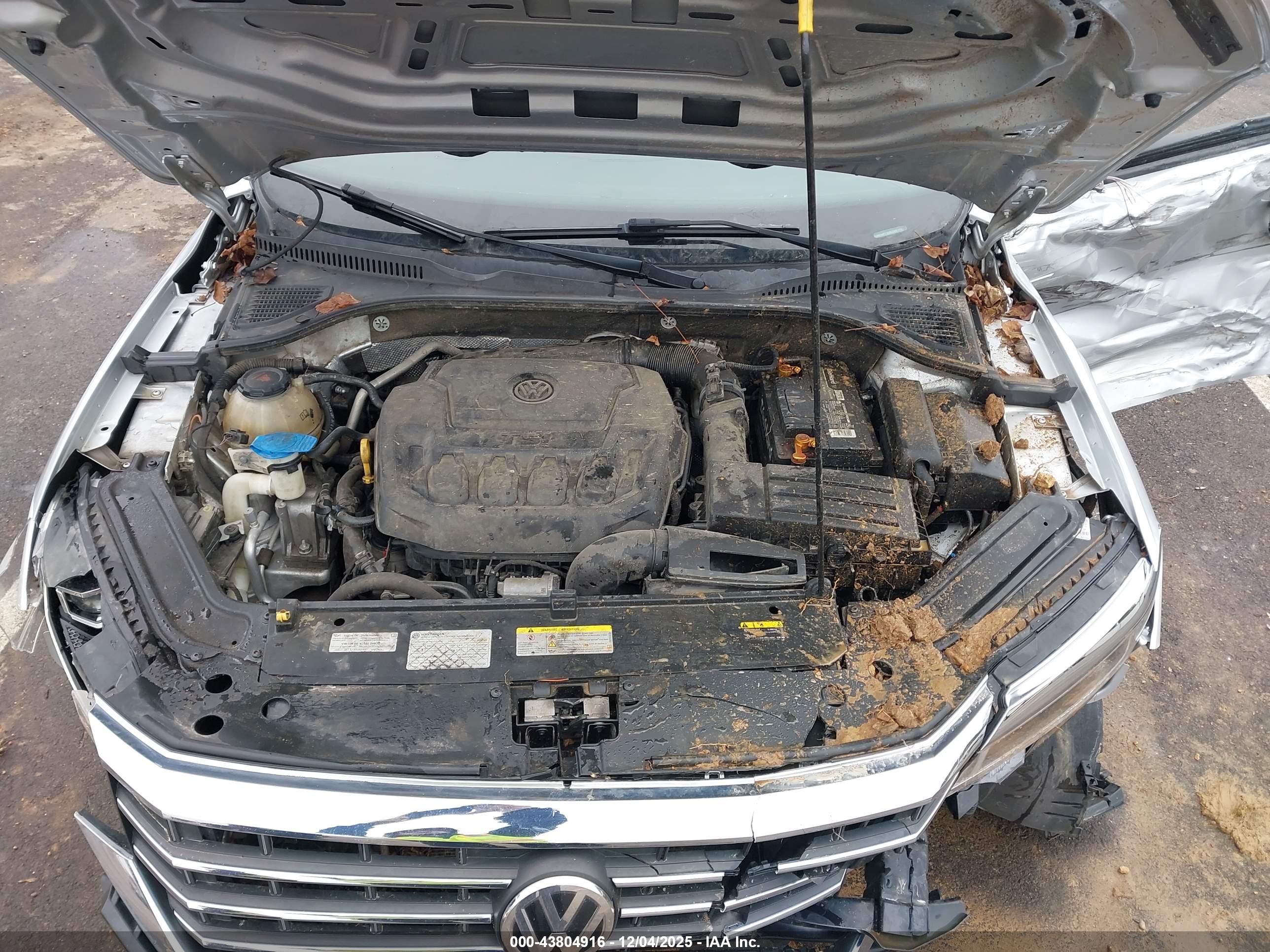 VOLKSWAGEN PASSAT image 10