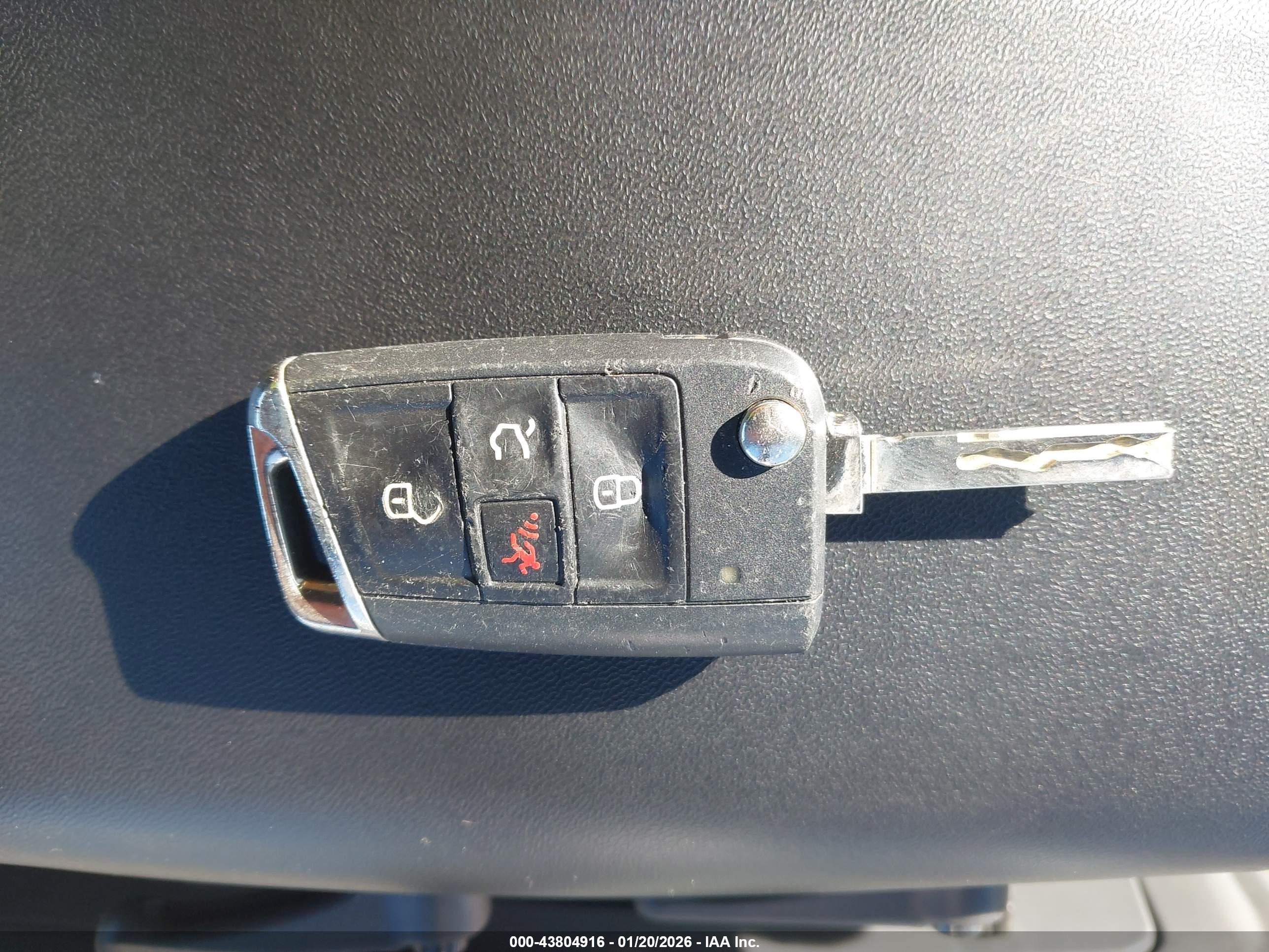 VOLKSWAGEN PASSAT image 11