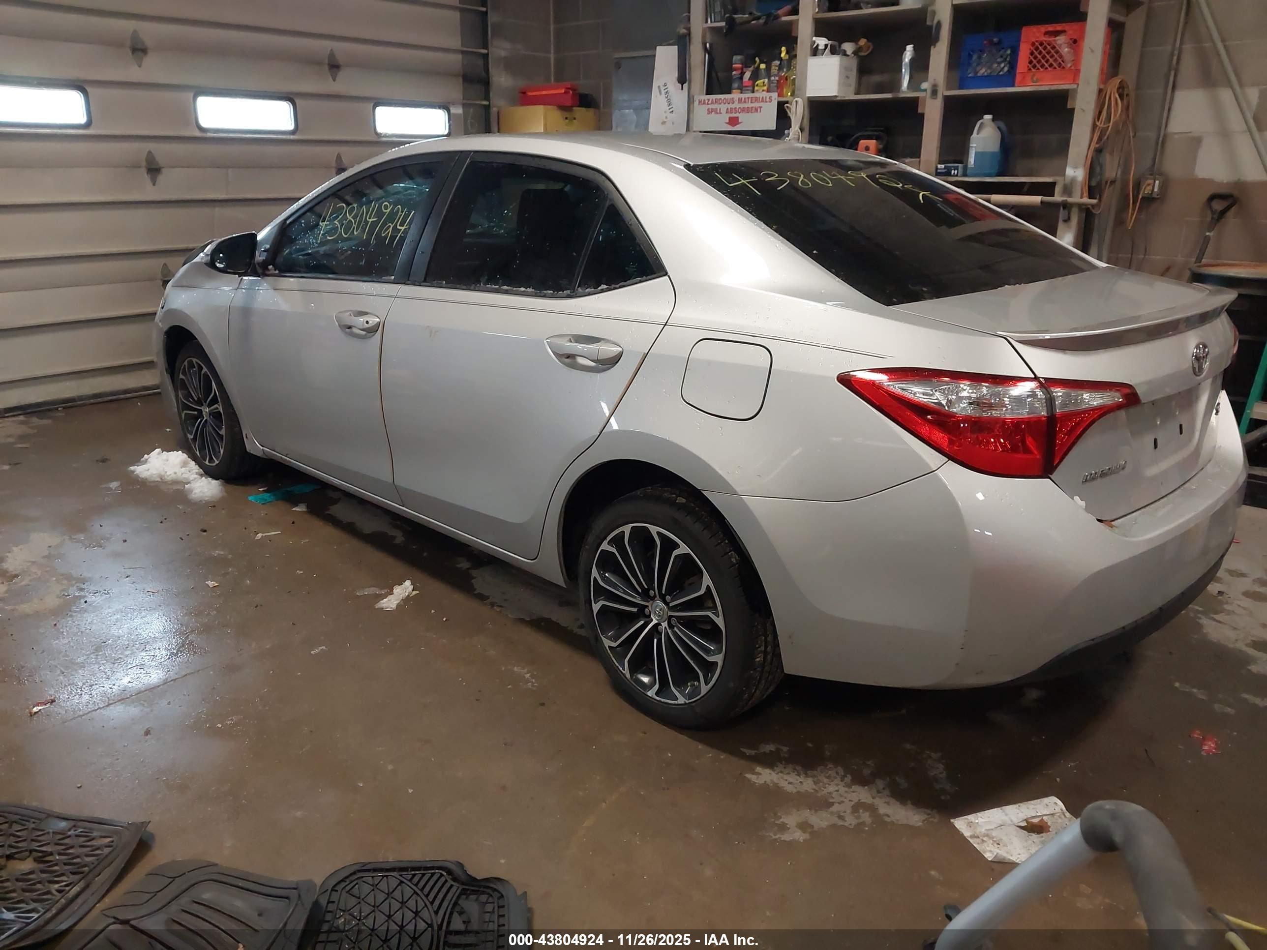 TOYOTA COROLLA image 3