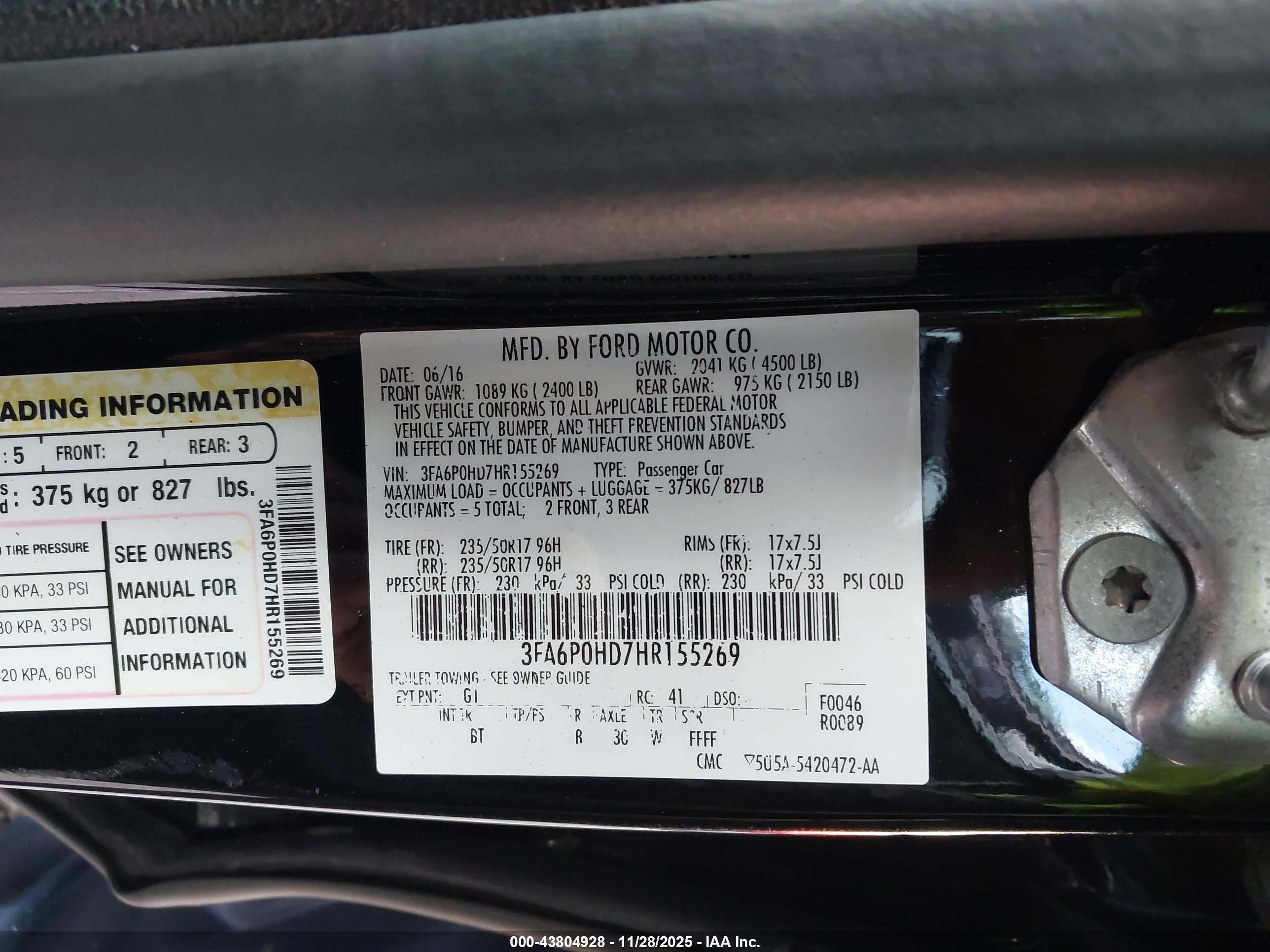 FORD FUSION image 9