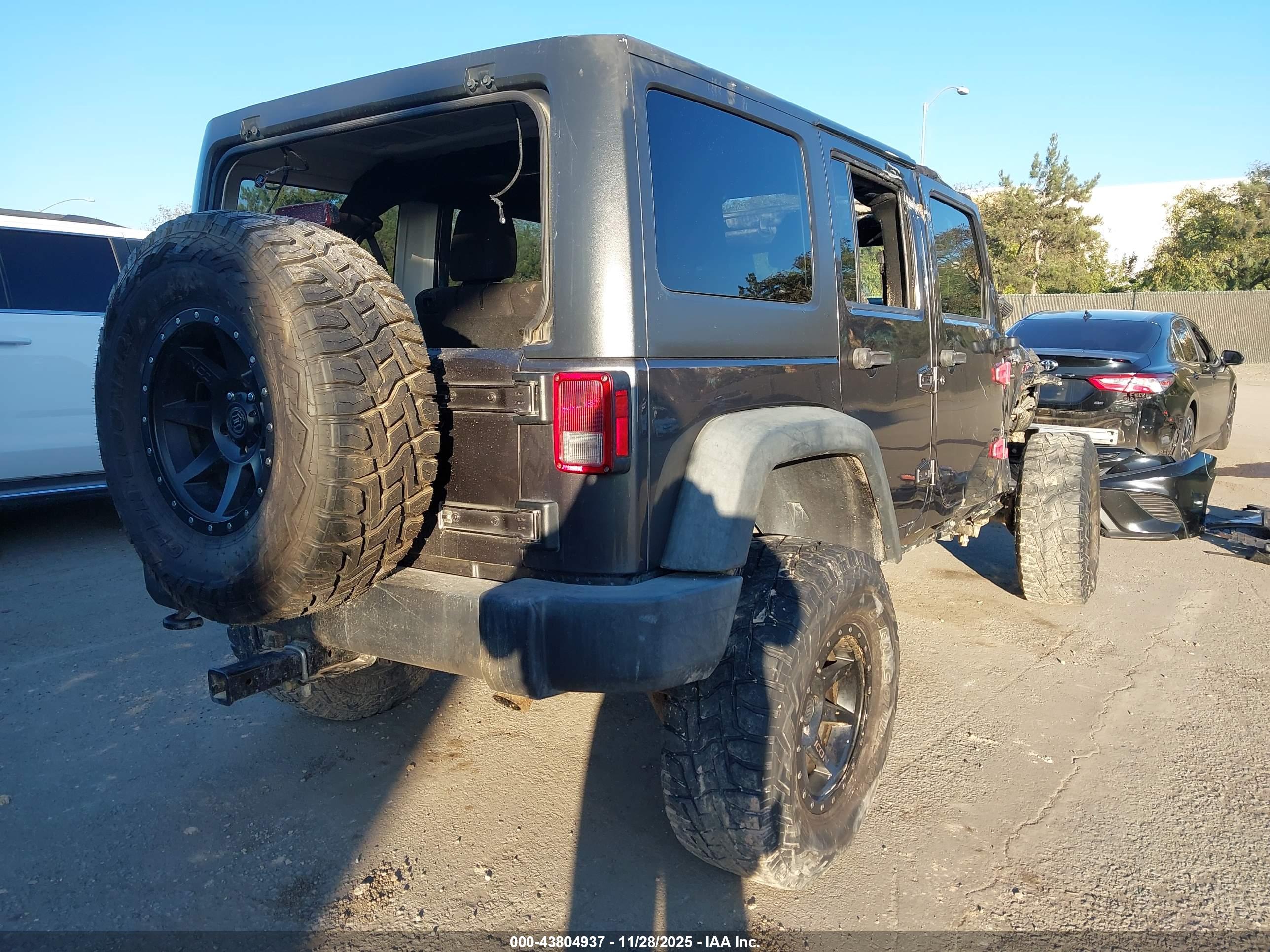 JEEP WRANGLER image 4