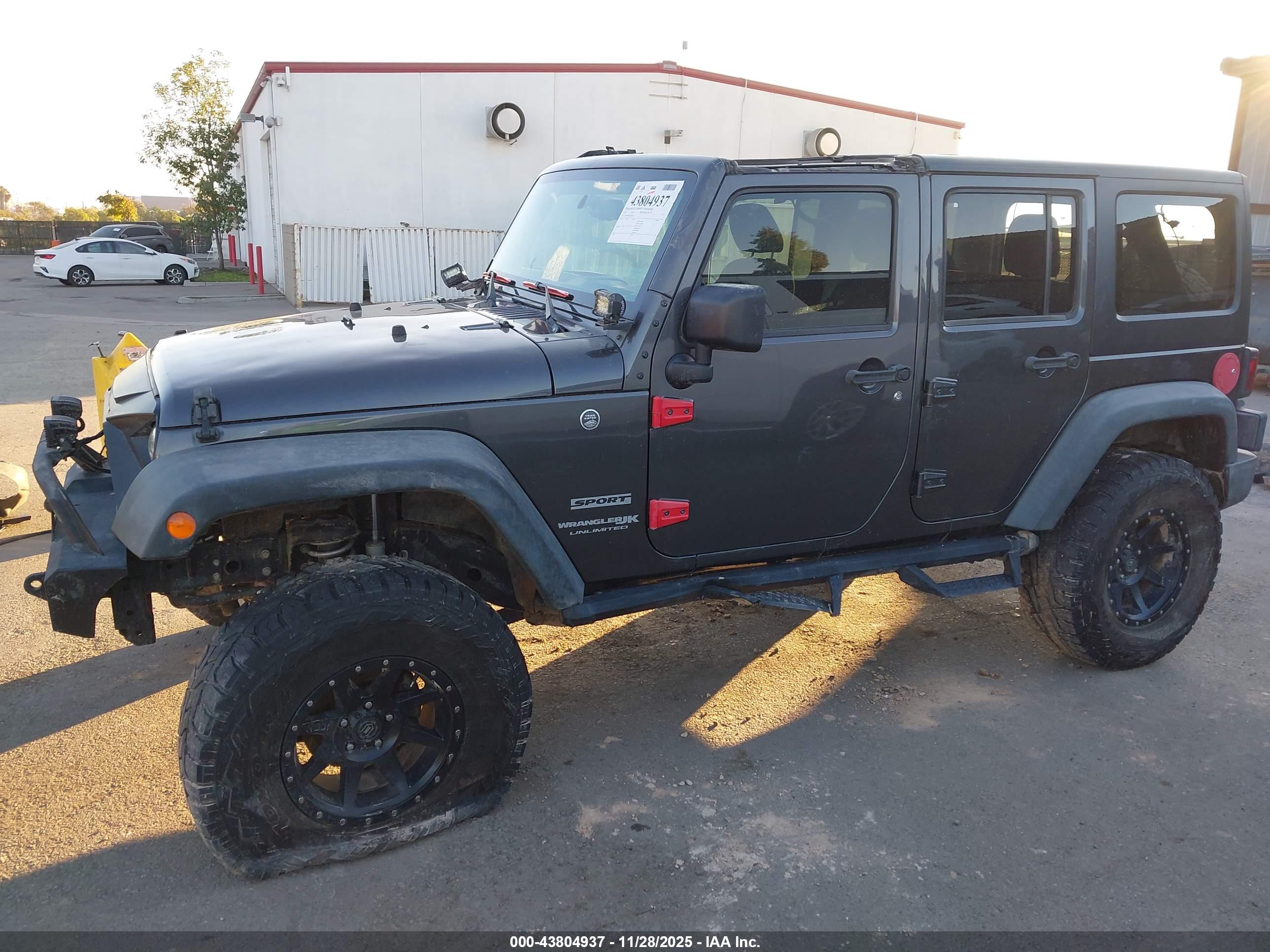 JEEP WRANGLER image 6
