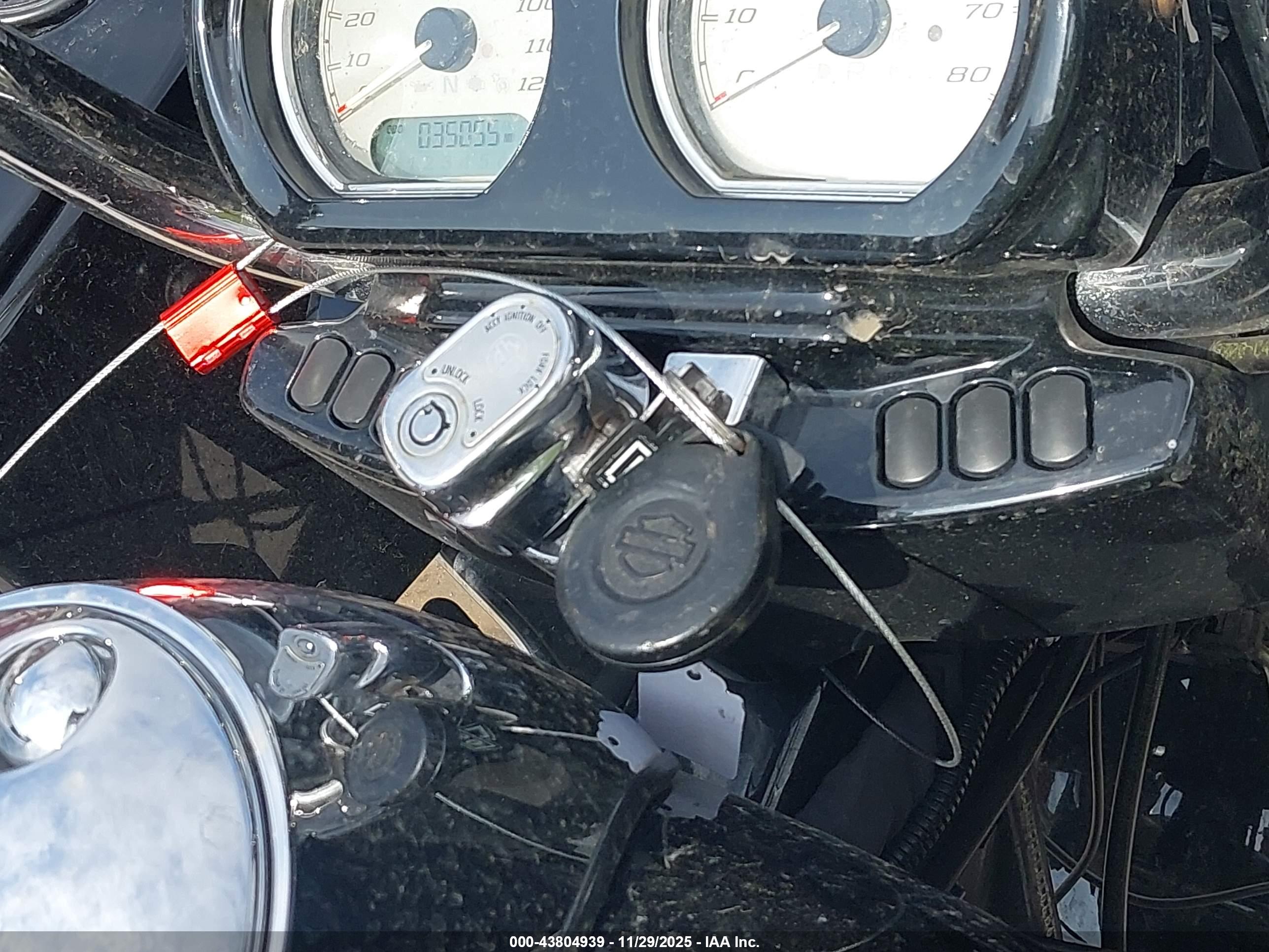 HARLEY-DAVIDSON FLTRXS image 11