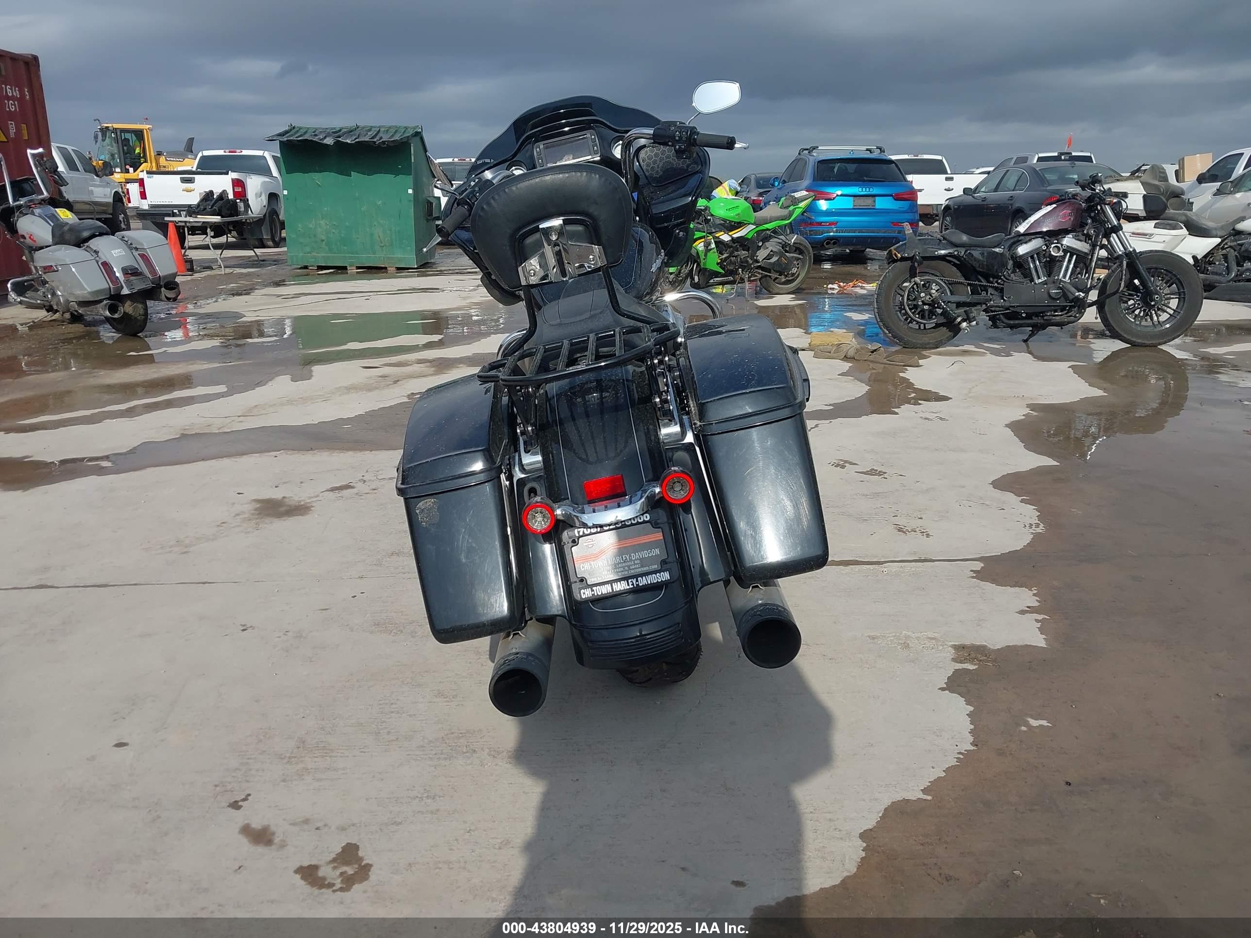 HARLEY-DAVIDSON FLTRXS image 6