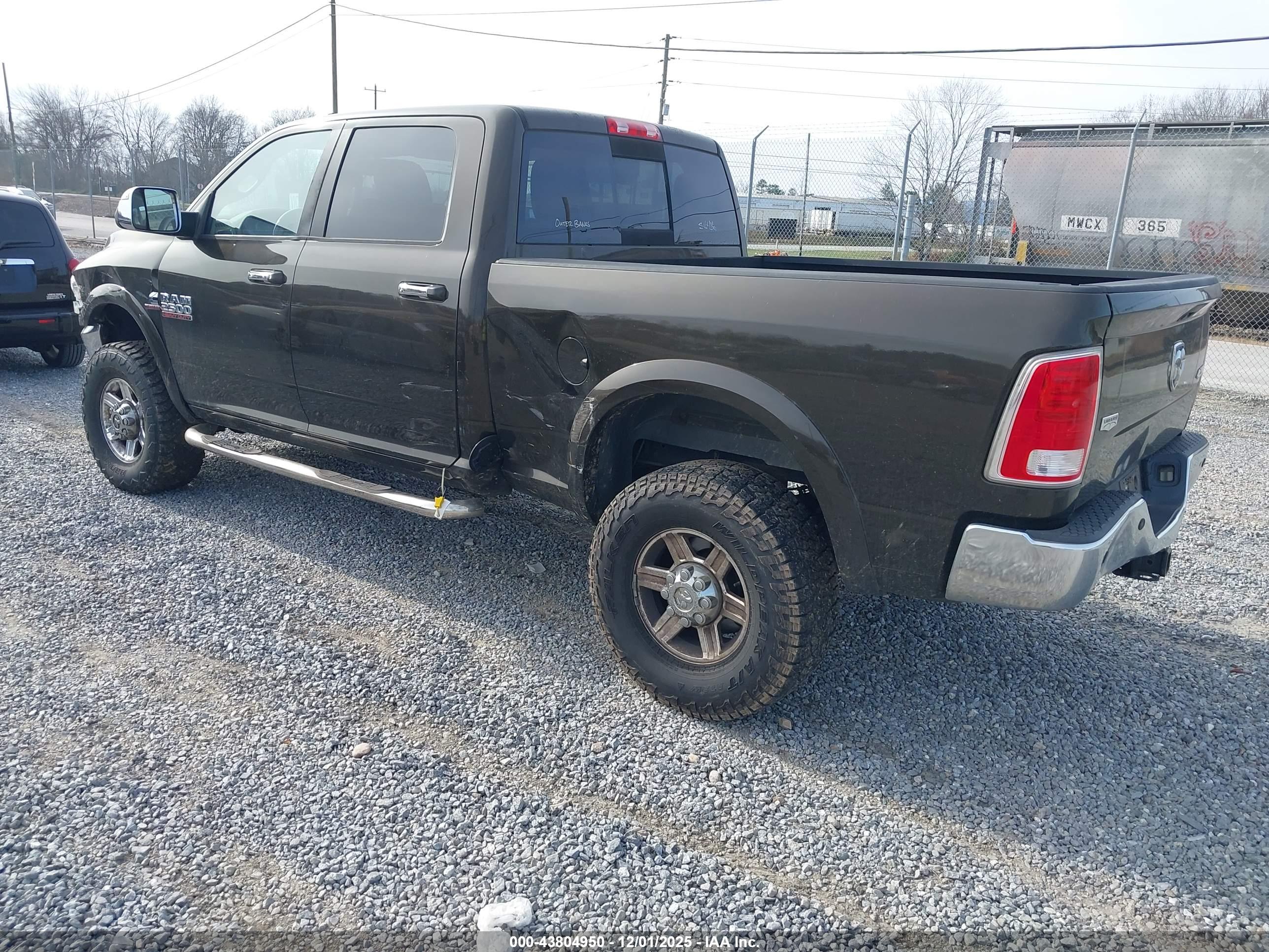 RAM 2500 image 3