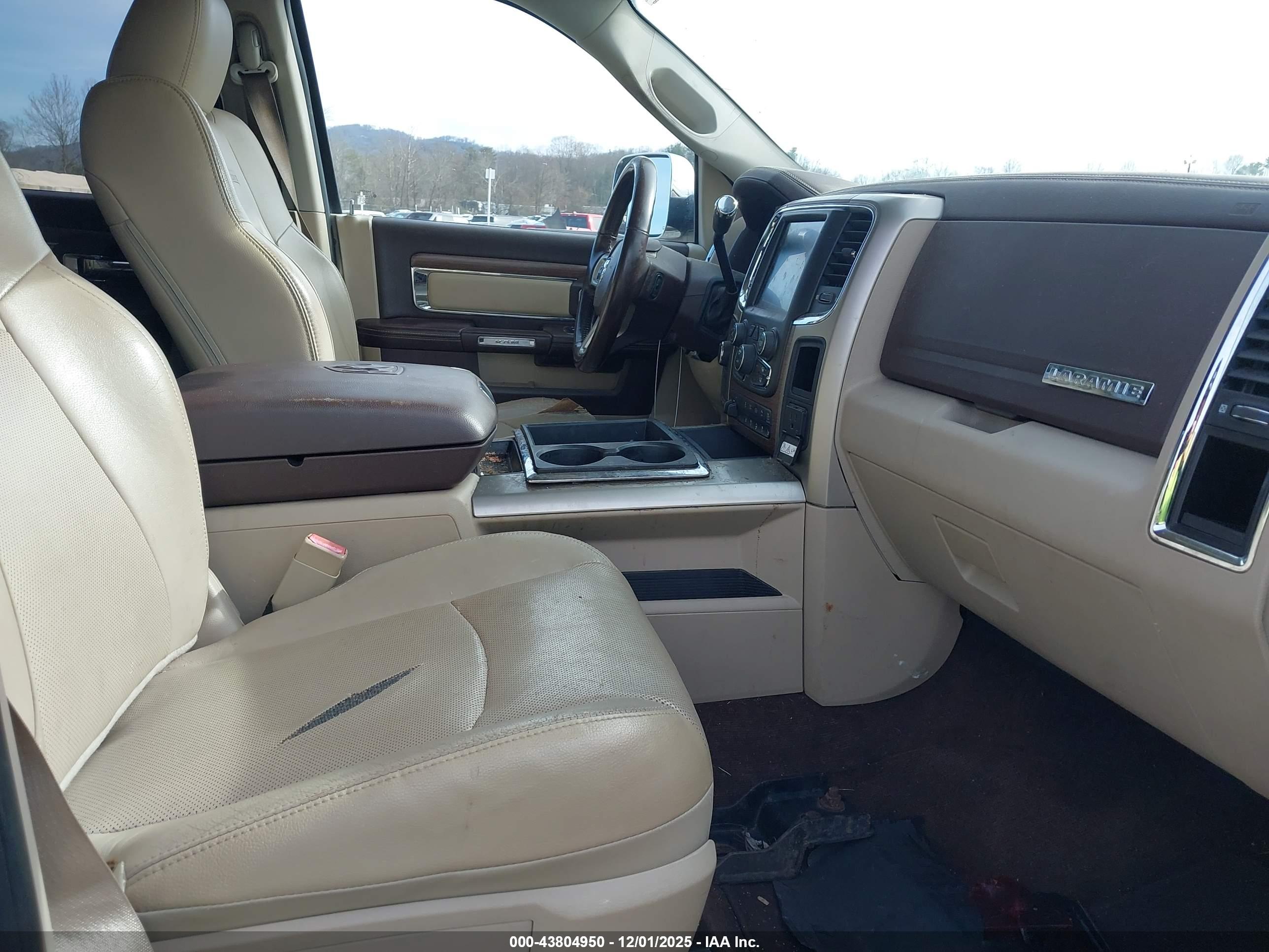 RAM 2500 image 5