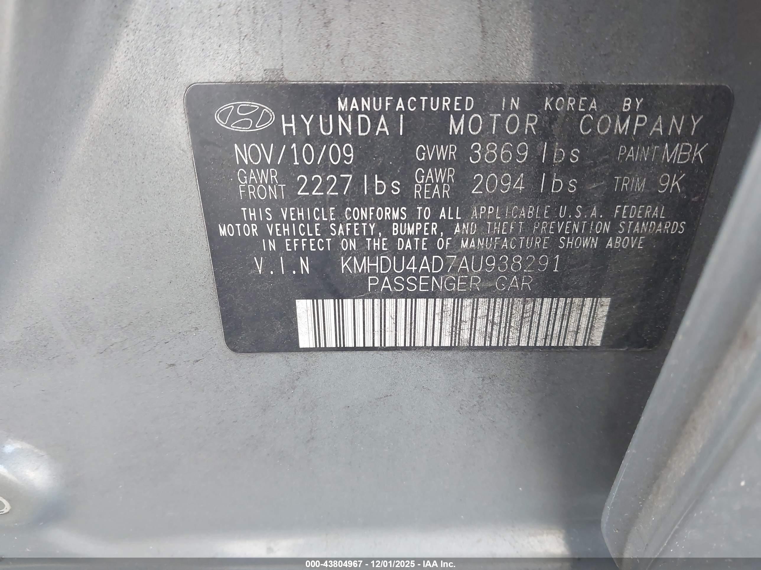 HYUNDAI ELANTRA image 9
