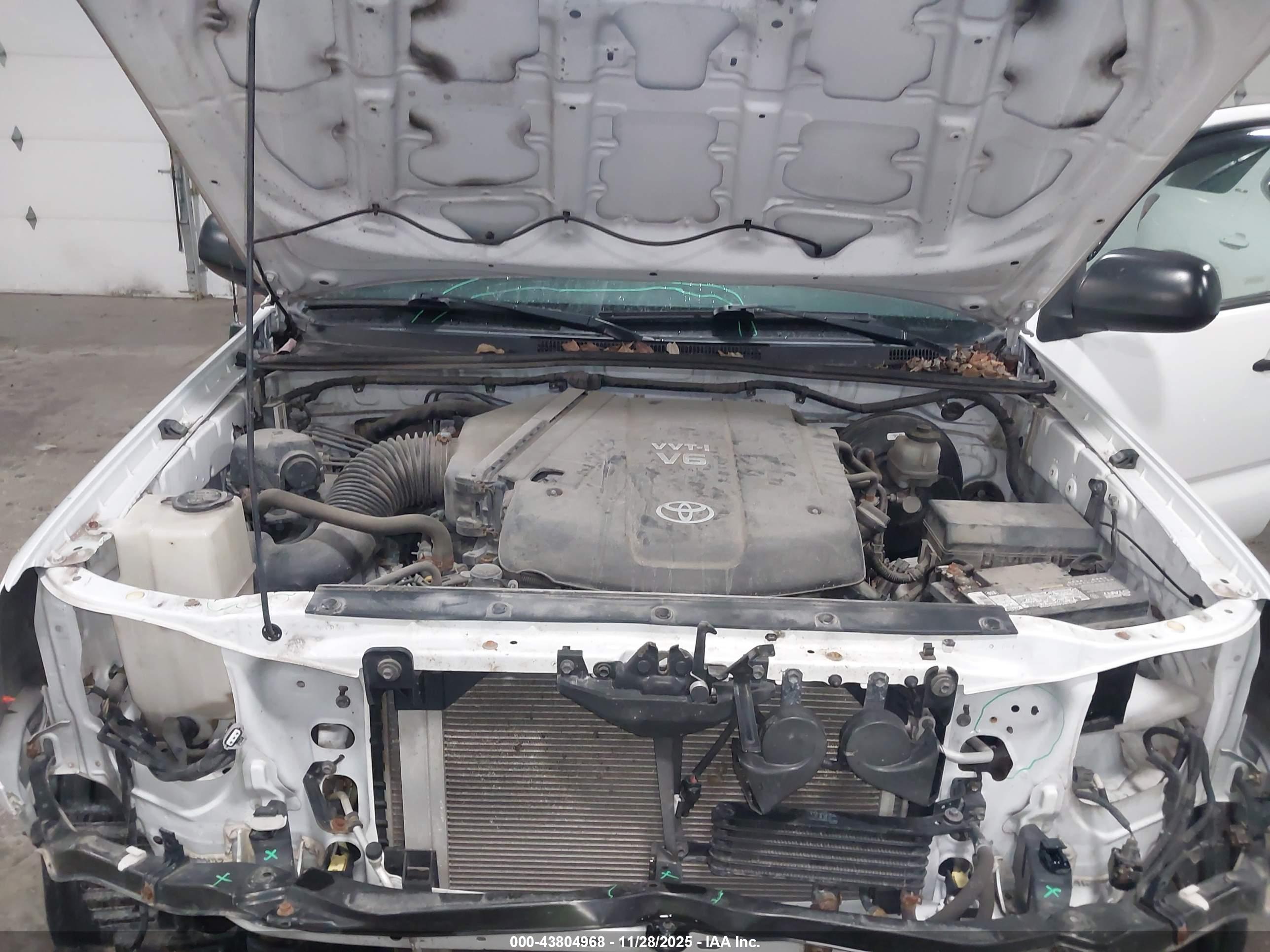 TOYOTA TACOMA image 10