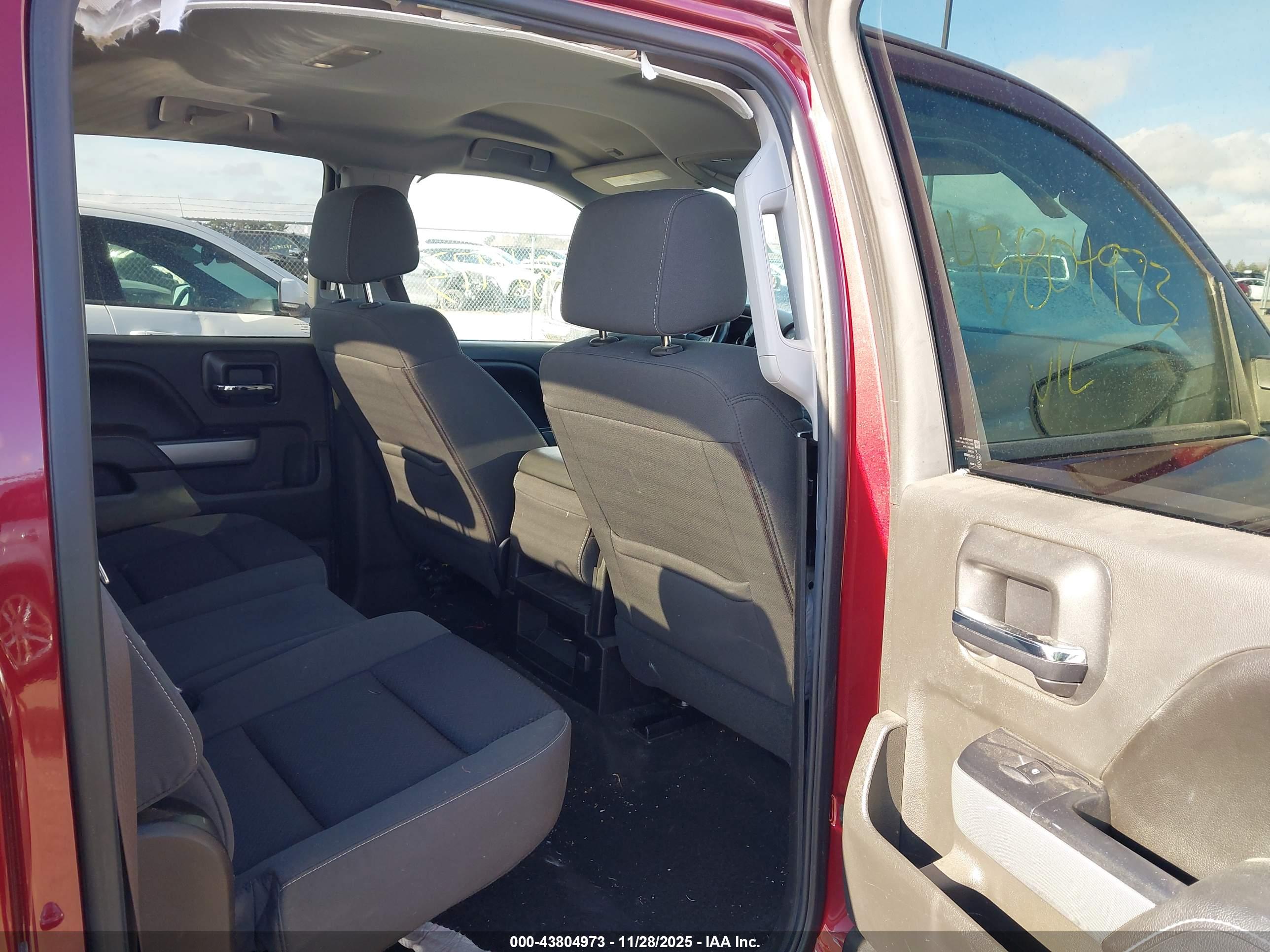 CHEVROLET SILVERADO image 8