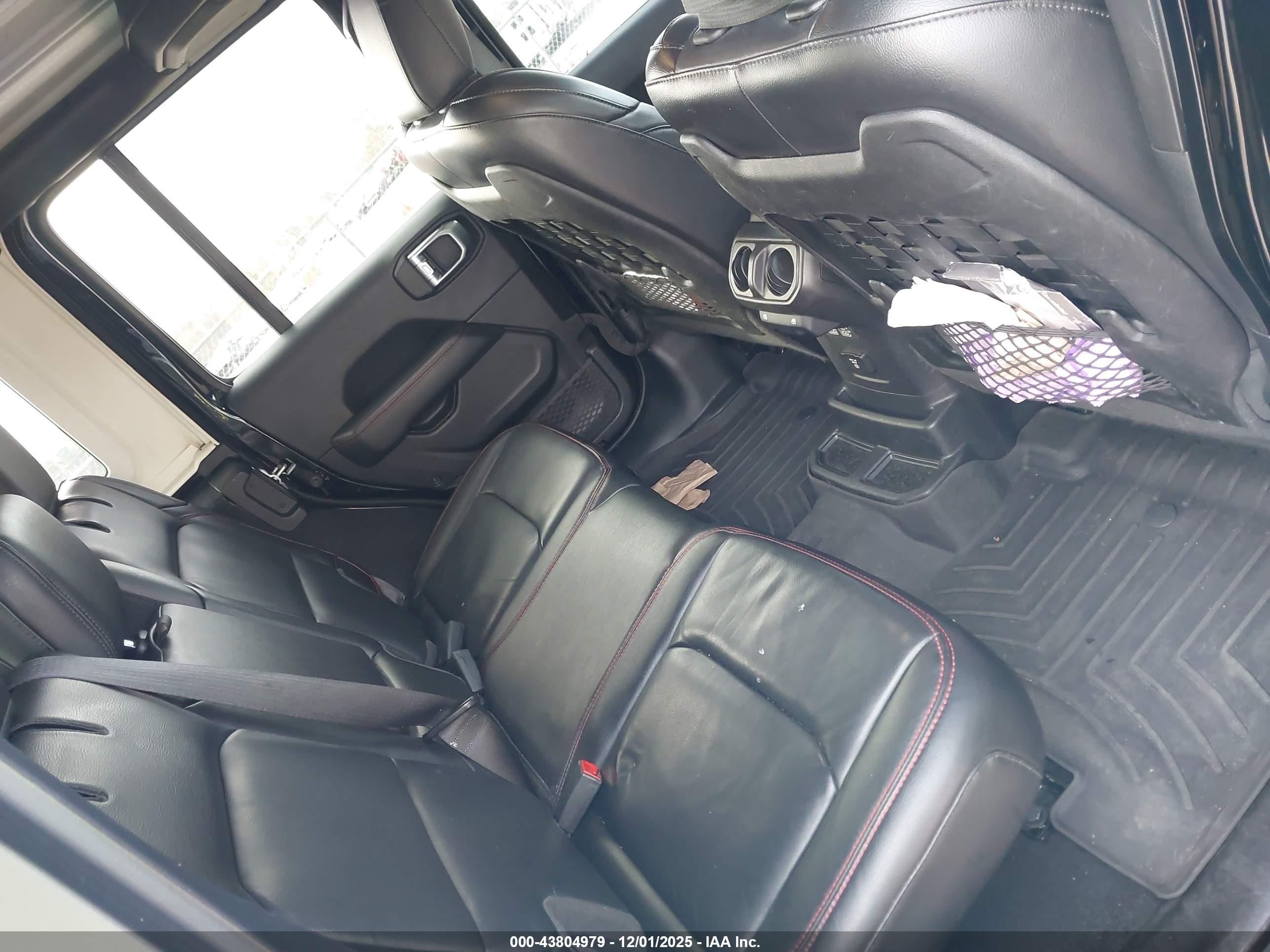 JEEP WRANGLER image 8