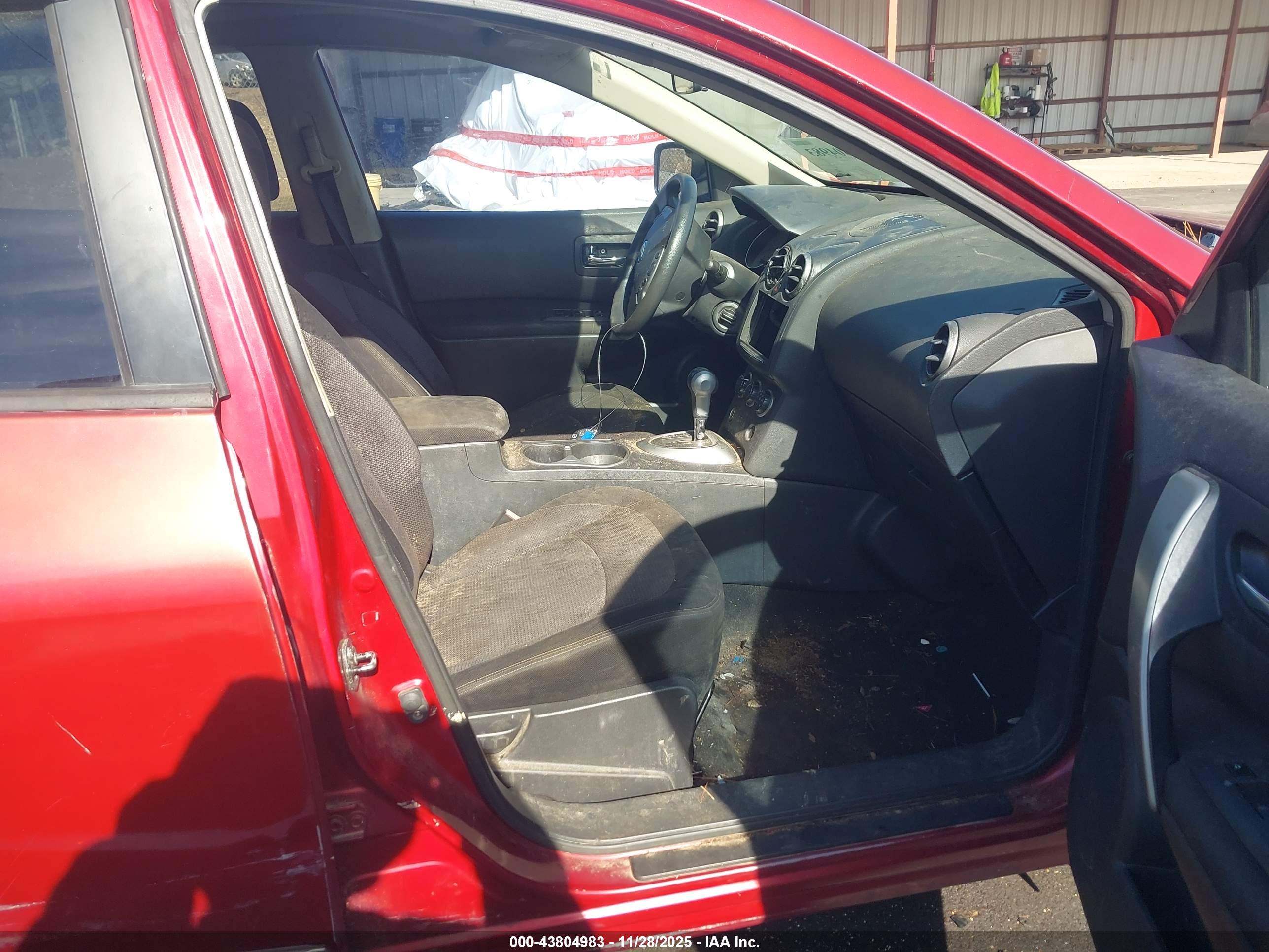 NISSAN ROGUE image 5