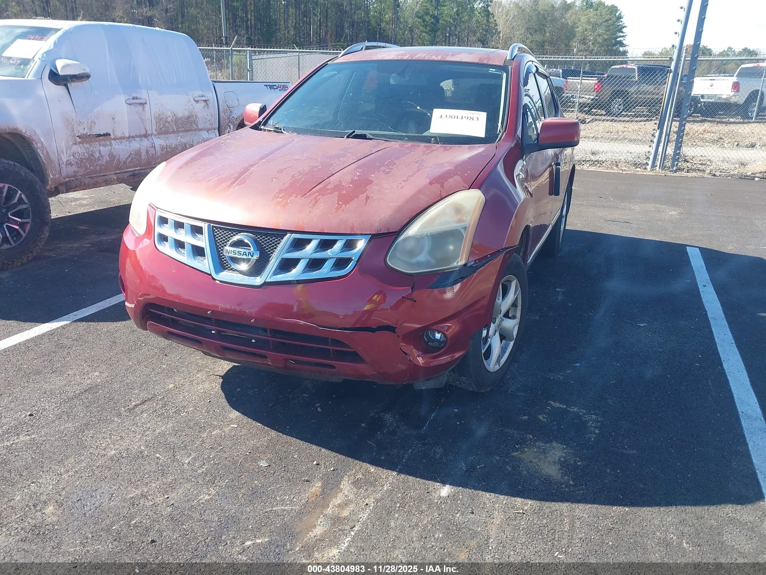 NISSAN ROGUE image 6