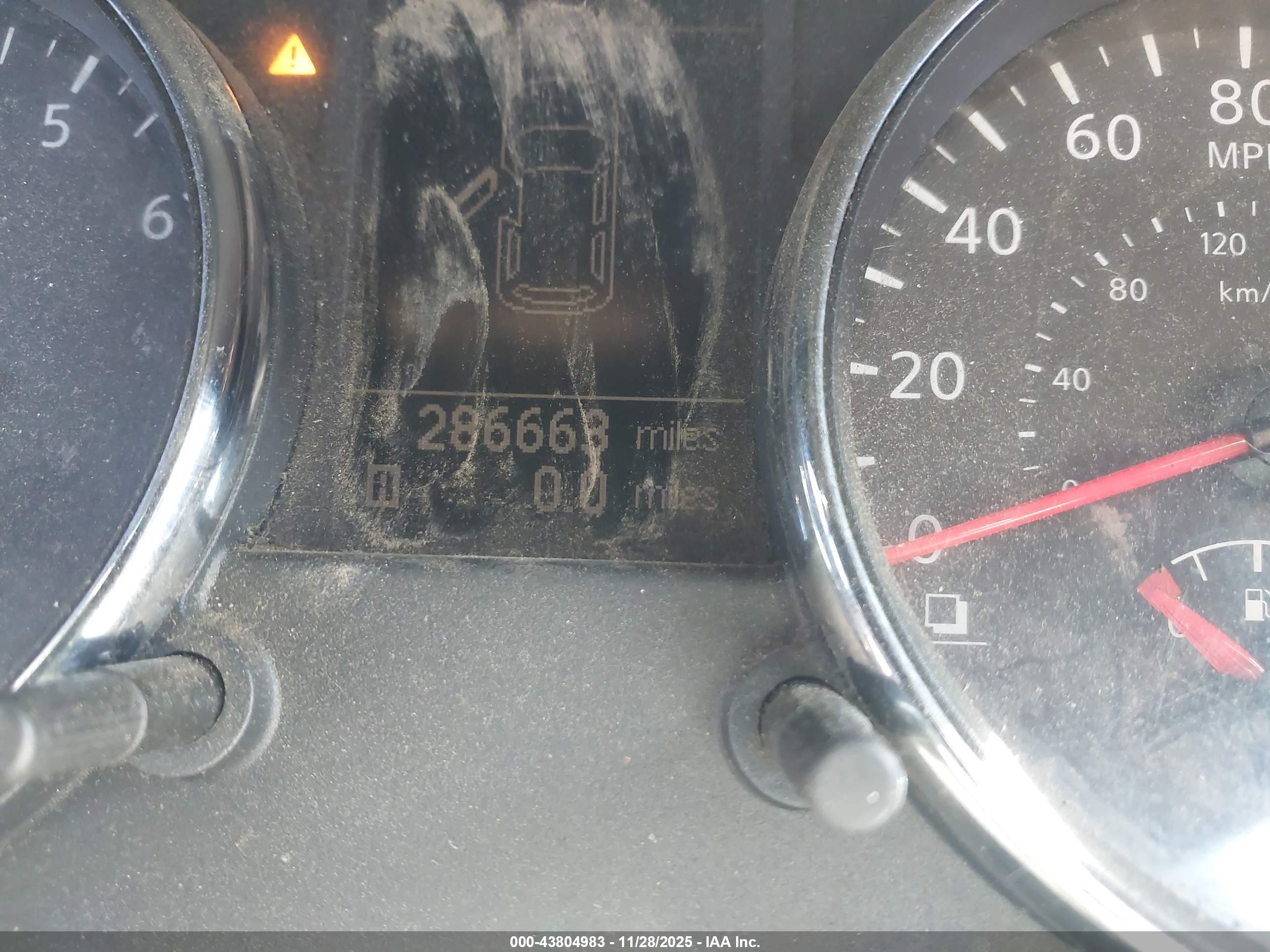 NISSAN ROGUE image 7