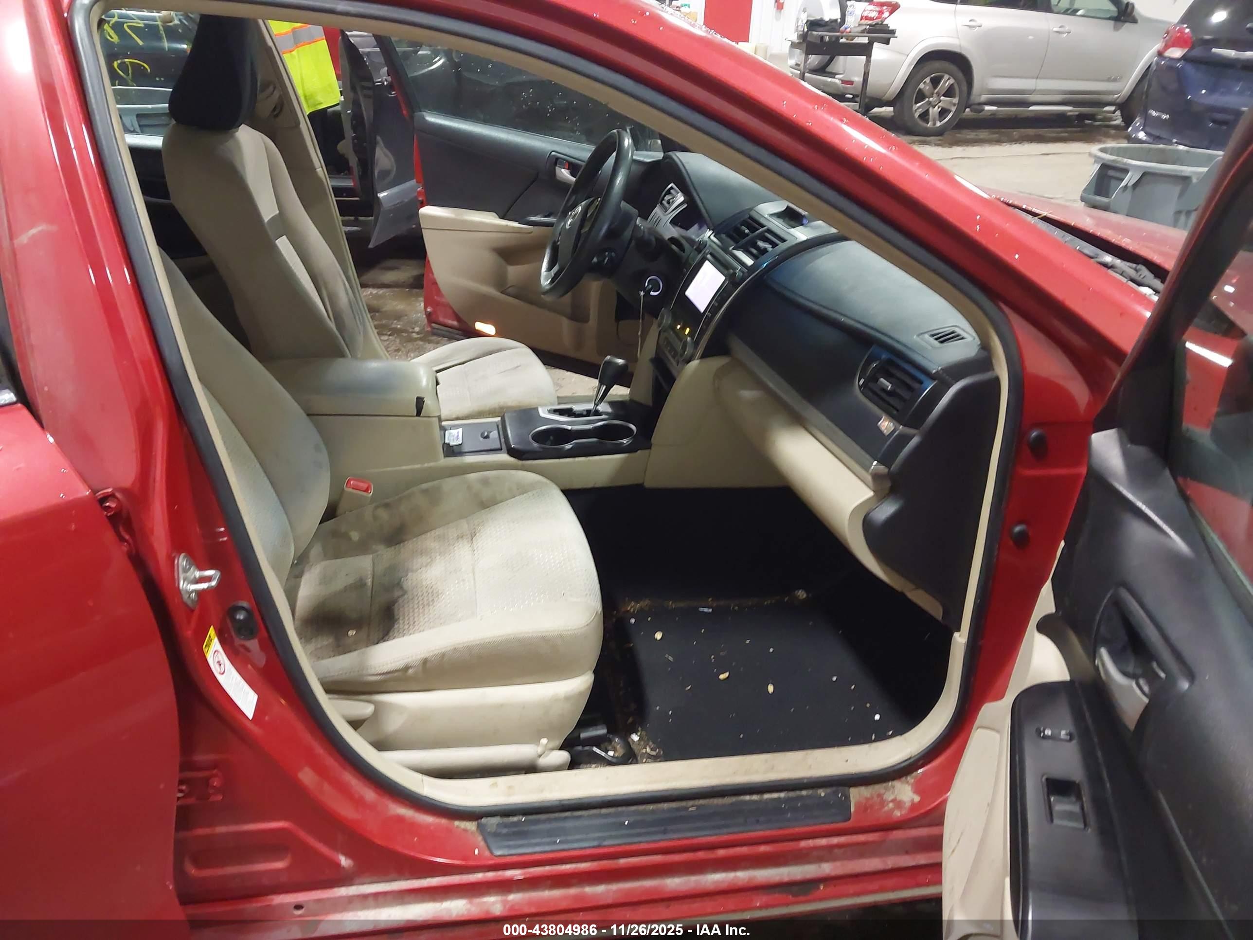 TOYOTA CAMRY image 5