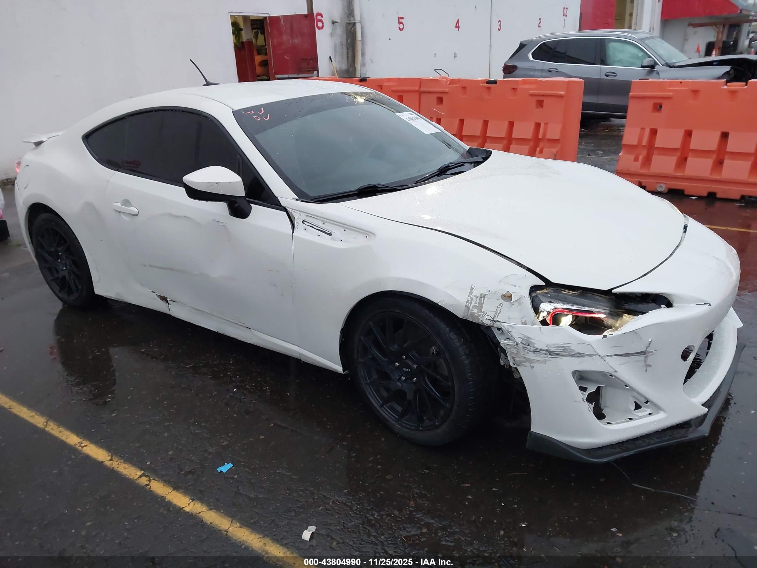 SUBARU BRZ image 6