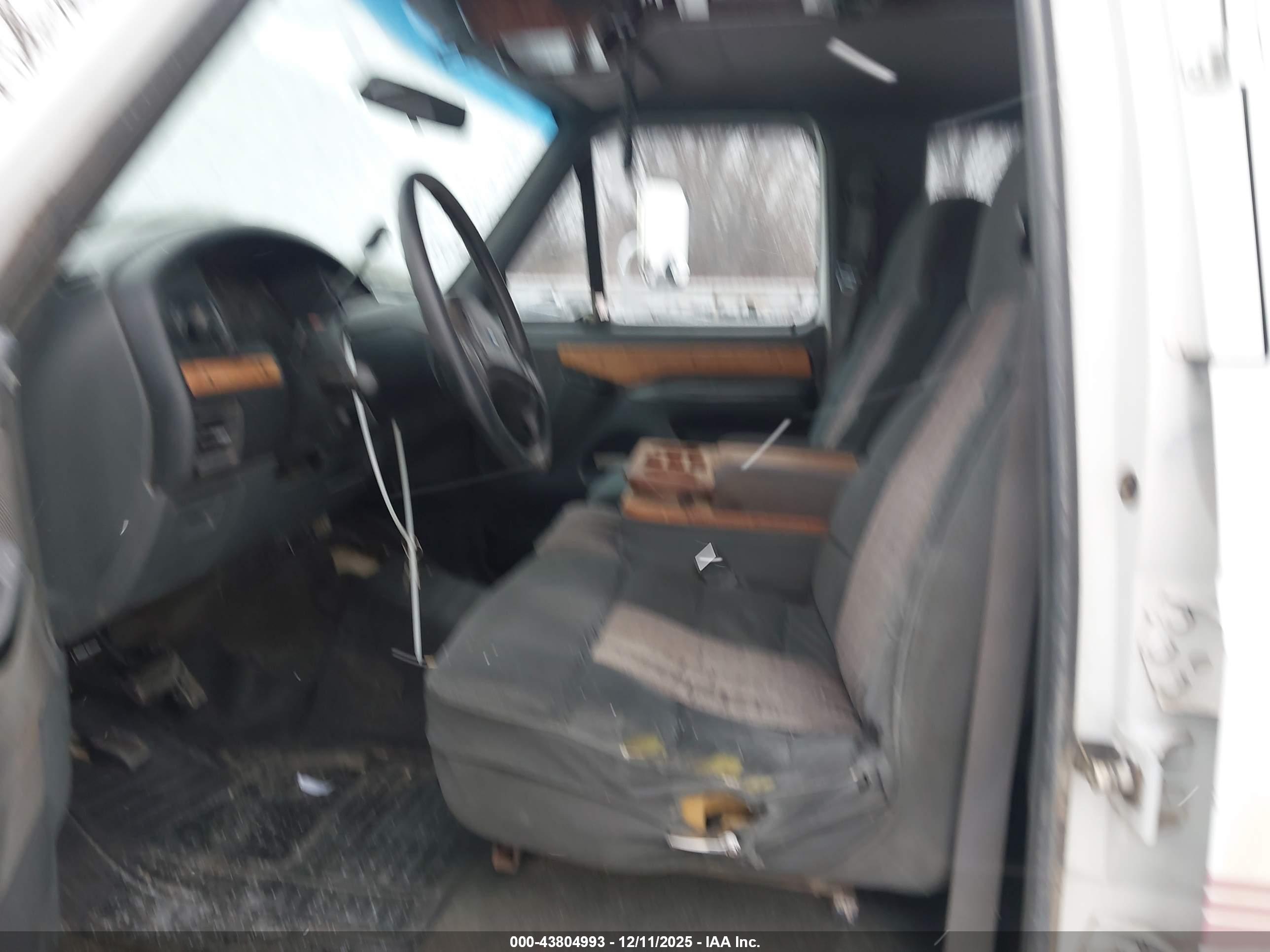 FORD F350 image 8