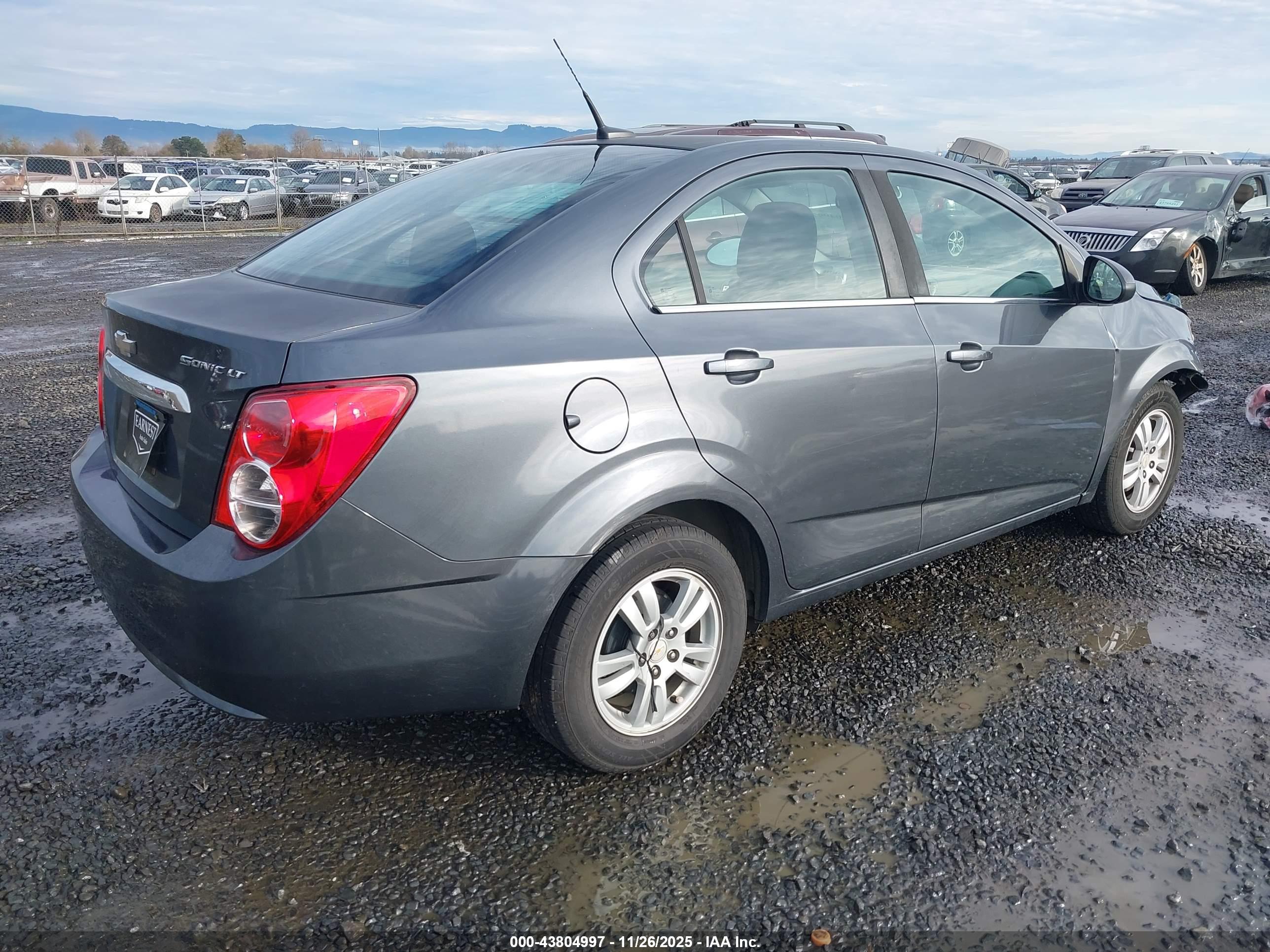CHEVROLET SONIC image 2